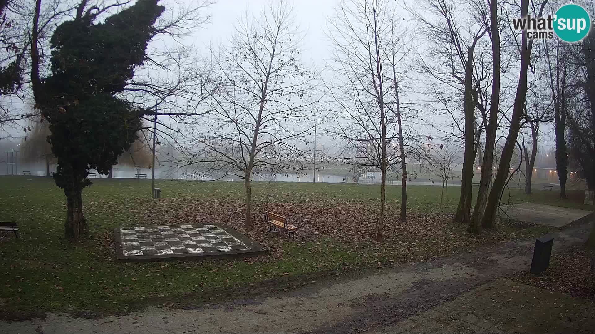 V ŽIVO Spletna kamera Karlovac – mestno kopališče Foginovo – Korana – Hrvaška