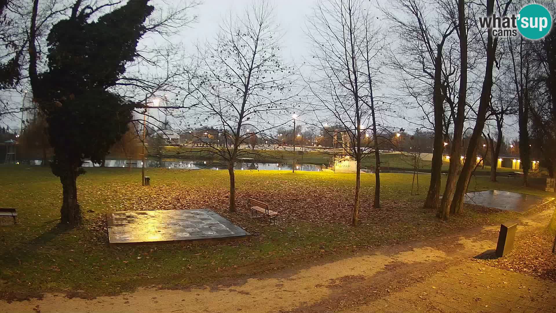 V ŽIVO Spletna kamera Karlovac – mestno kopališče Foginovo – Korana – Hrvaška