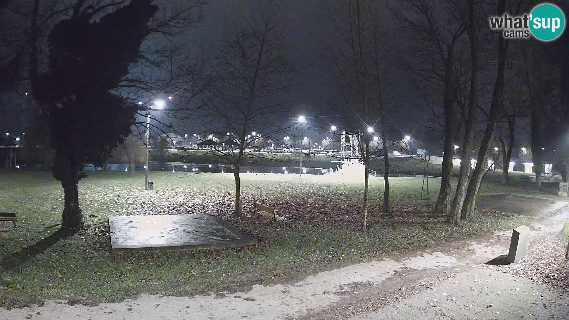 Webcam Karlovac EN DIRECT – Piscine extérieure Foginovo – Korana – Croatie