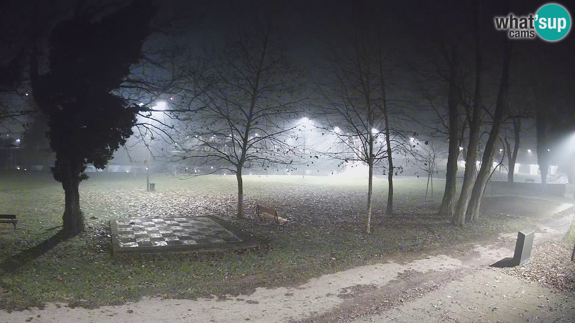 V ŽIVO Spletna kamera Karlovac – mestno kopališče Foginovo – Korana – Hrvaška