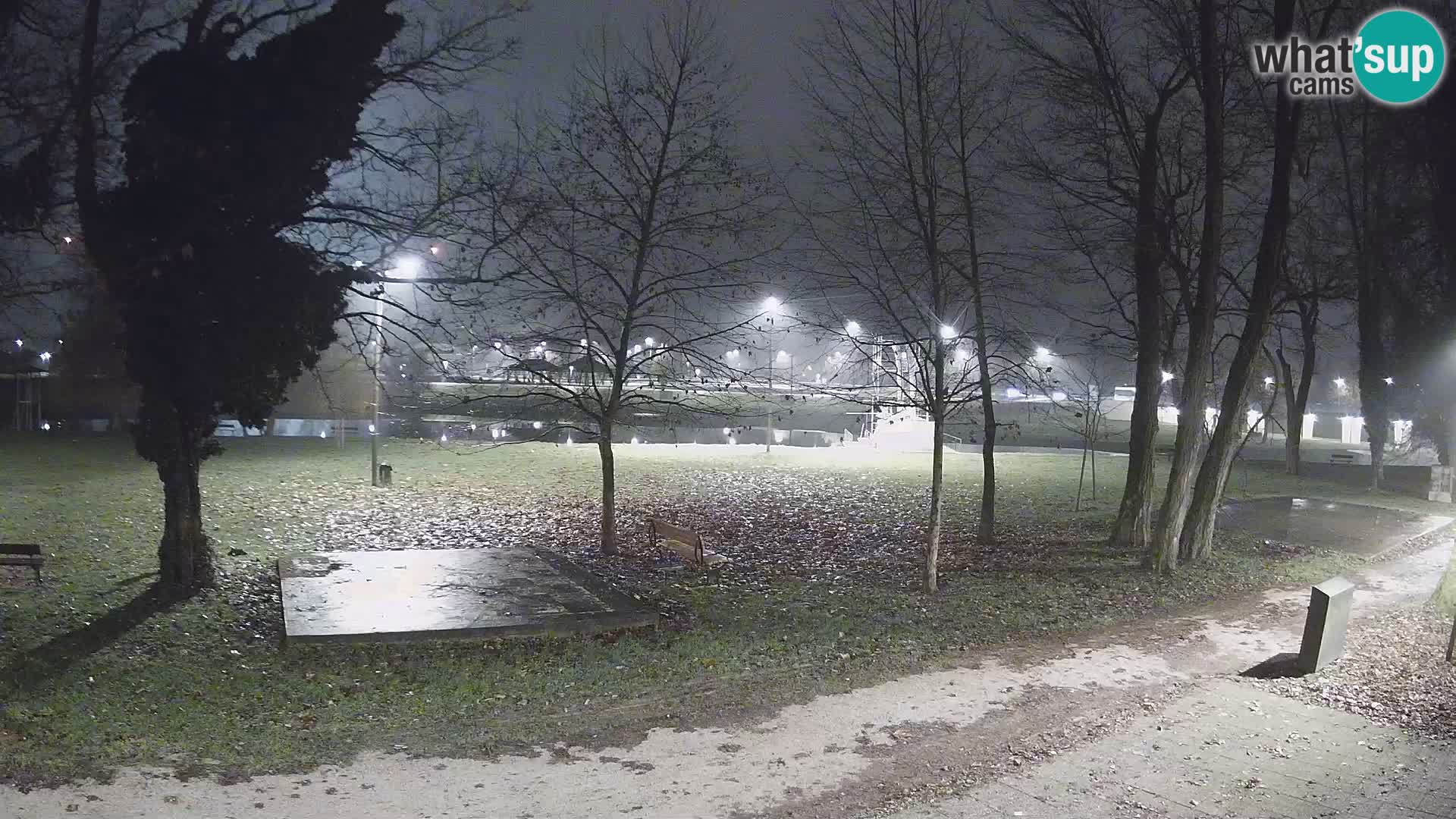 V ŽIVO Spletna kamera Karlovac – mestno kopališče Foginovo – Korana – Hrvaška