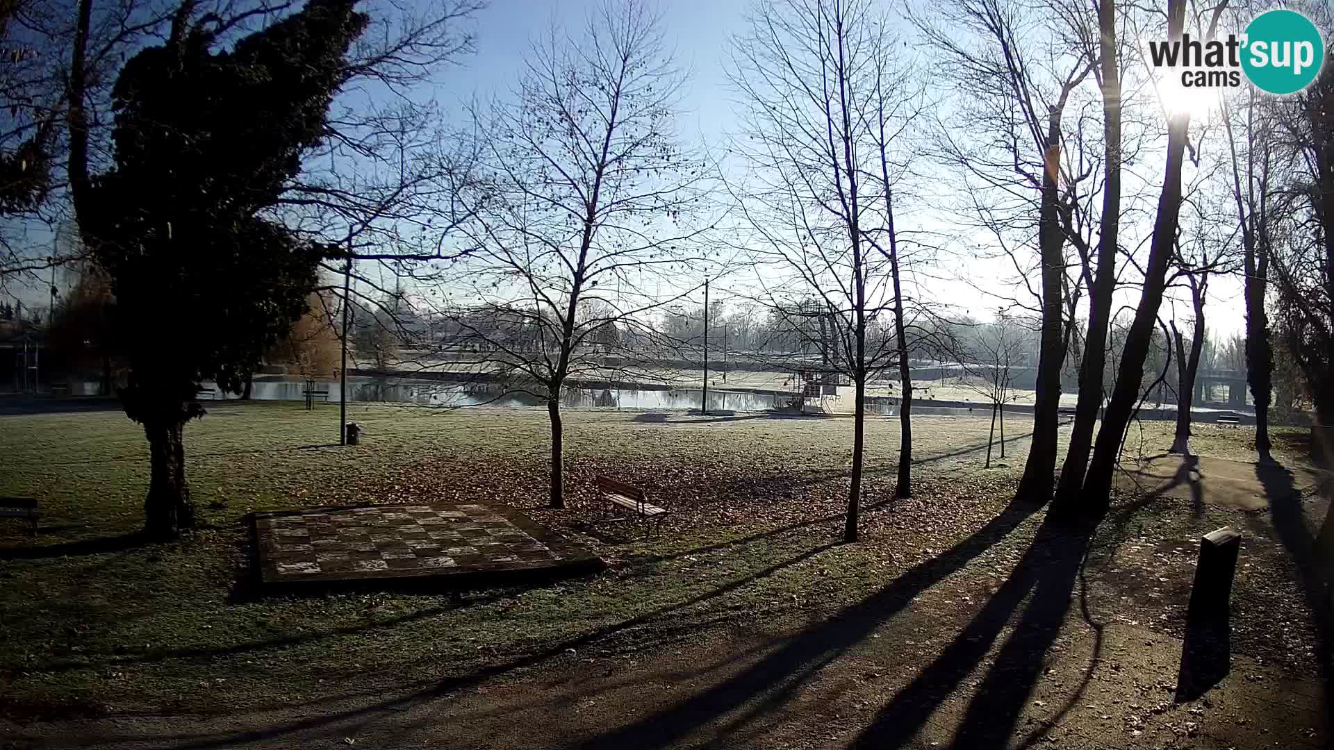 LIVE Karlovac Webcam – Piscina exterior Foginovo – Korana – Croacia