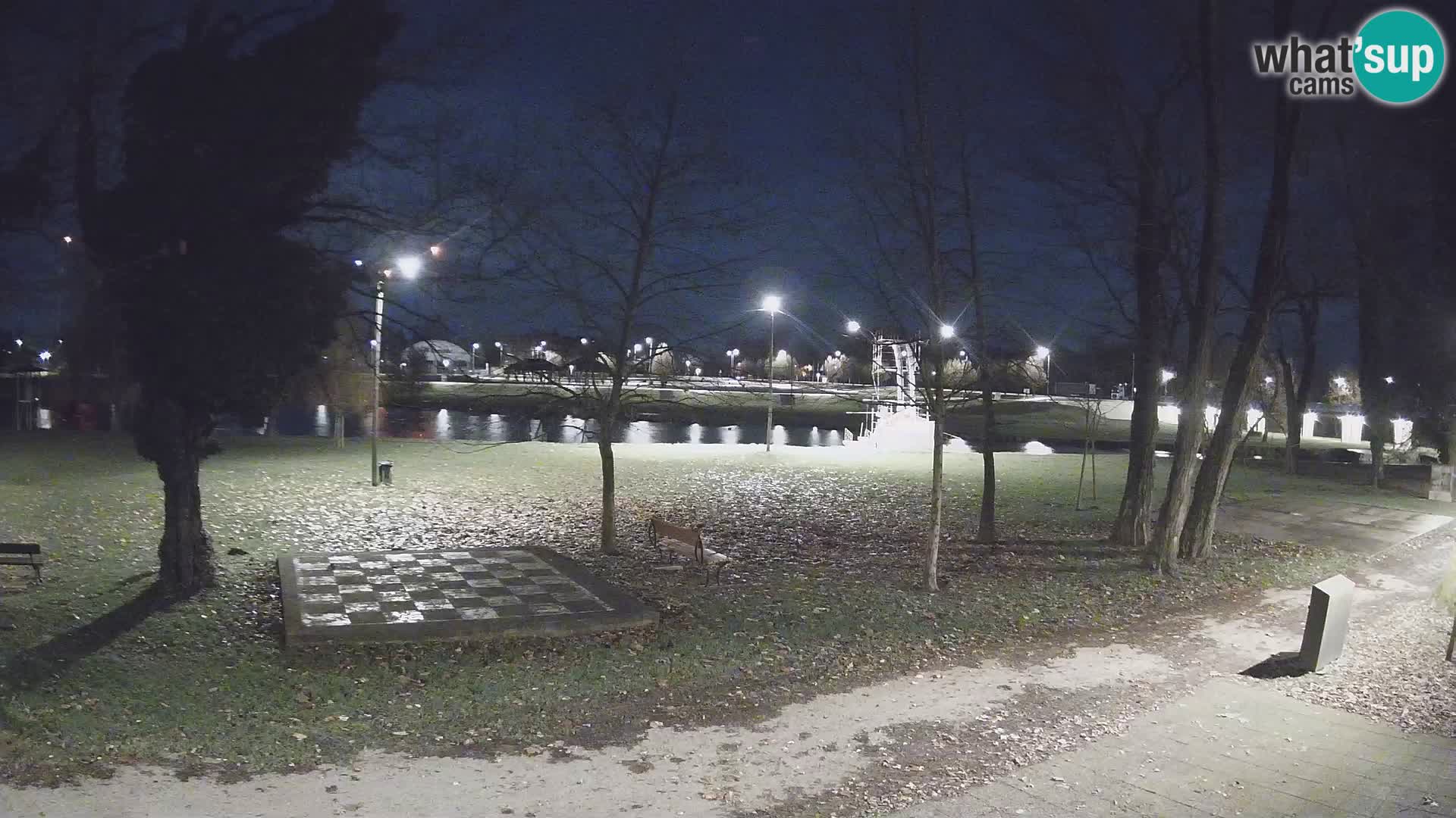 V ŽIVO Spletna kamera Karlovac – mestno kopališče Foginovo – Korana – Hrvaška