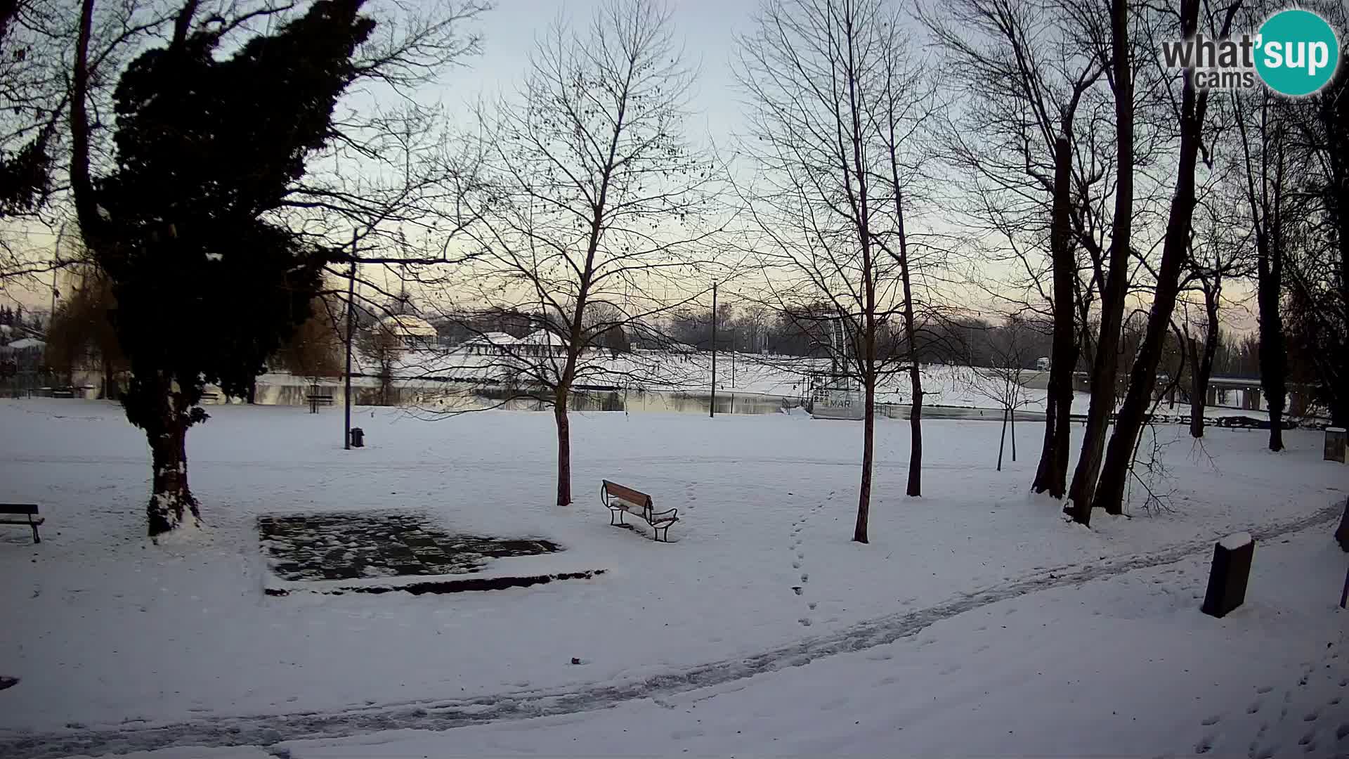 LIVE Karlovac Webcam – Piscina all’aperto Foginovo – Korana – Croazia