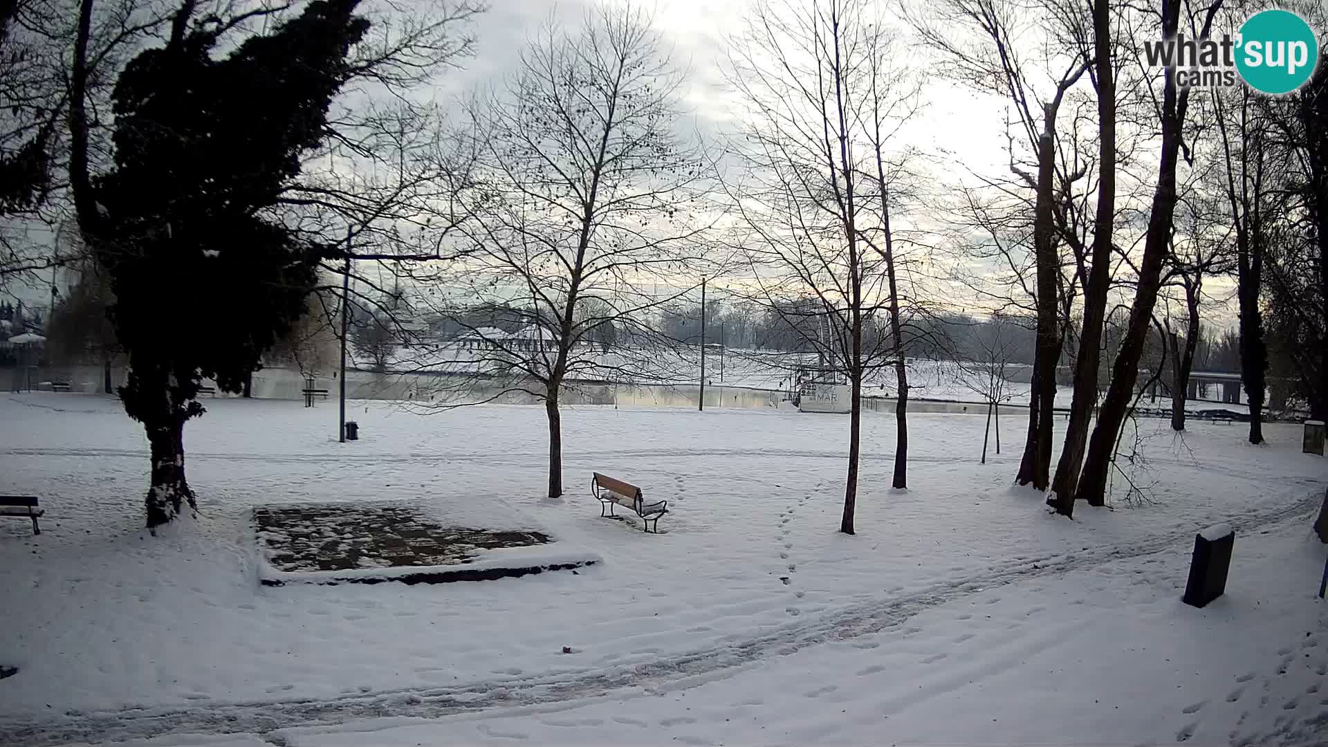 LIVE Karlovac Webcam – Piscina all’aperto Foginovo – Korana – Croazia