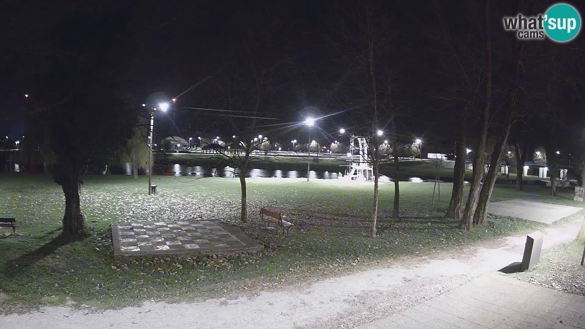 LIVE Karlovac Webcam – Piscina exterior Foginovo – Korana – Croacia