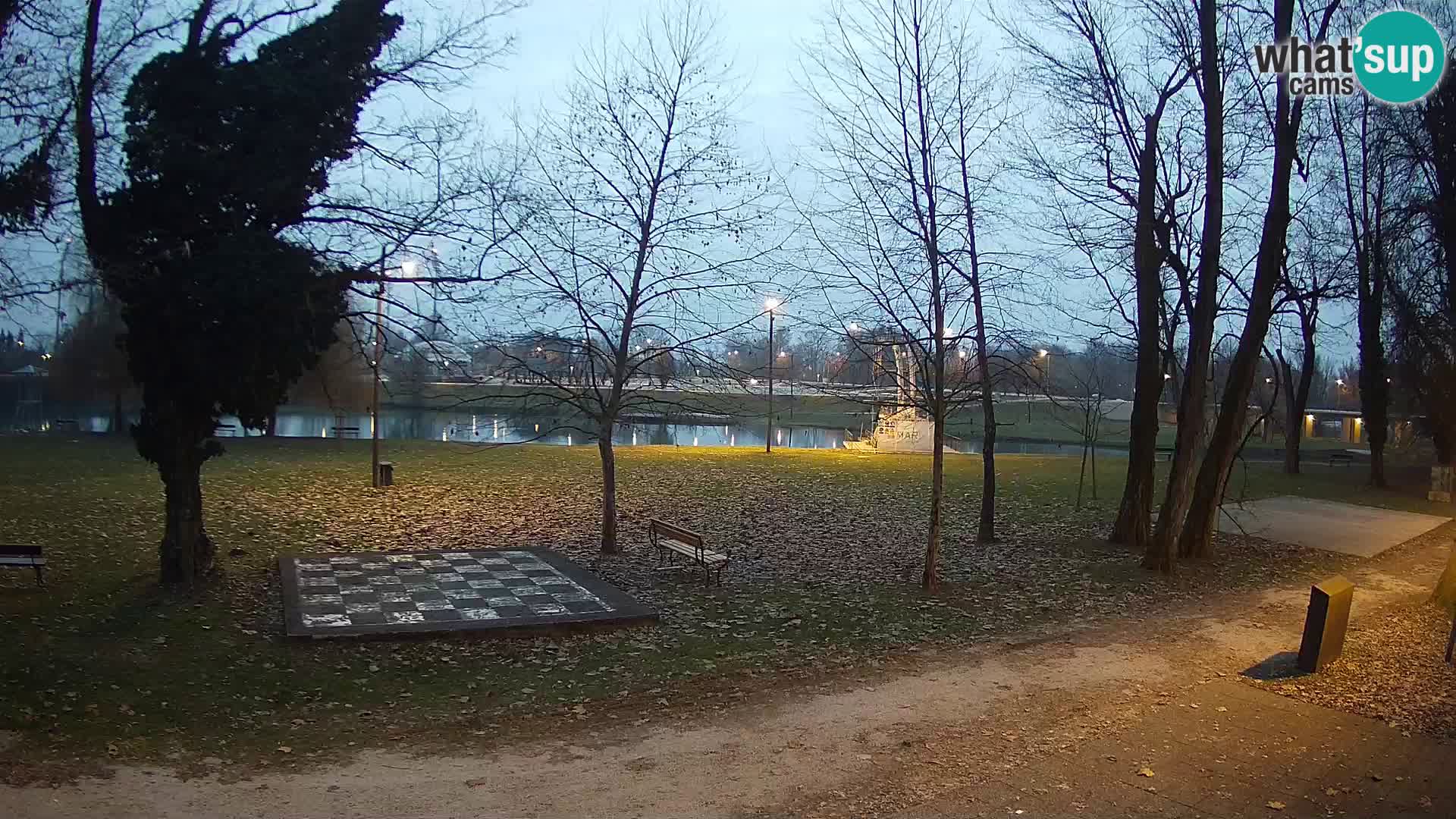 Webcam Karlovac EN DIRECT – Piscine extérieure Foginovo – Korana – Croatie
