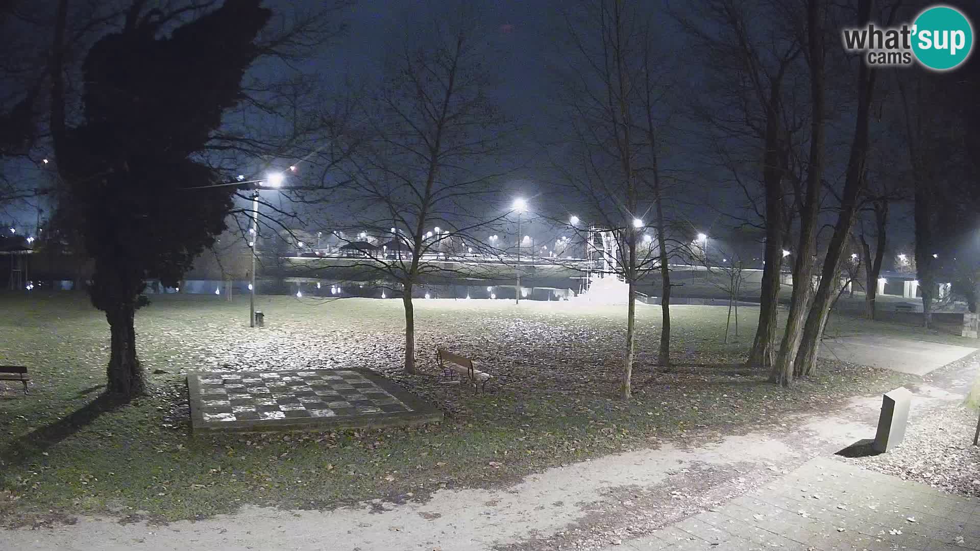 Webcam Karlovac EN DIRECT – Piscine extérieure Foginovo – Korana – Croatie