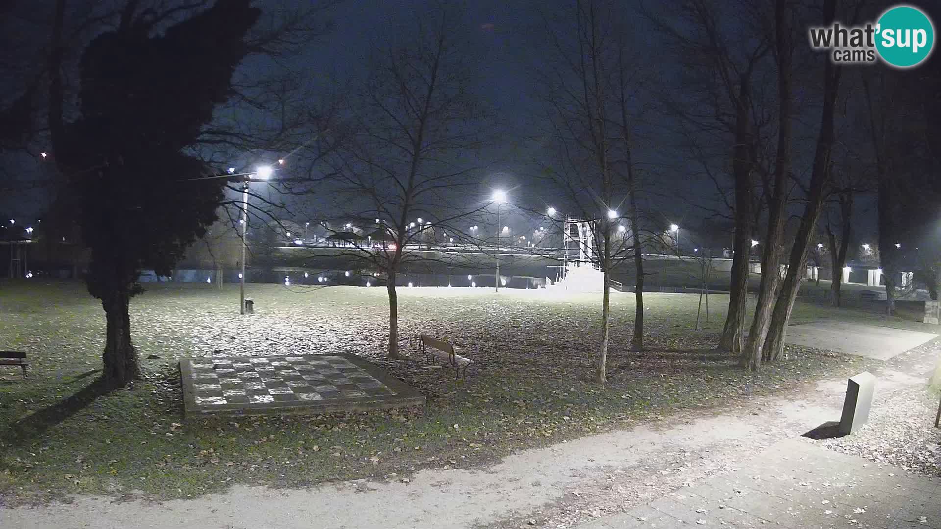 LIVE Karlovac Webcam – Piscina exterior Foginovo – Korana – Croacia