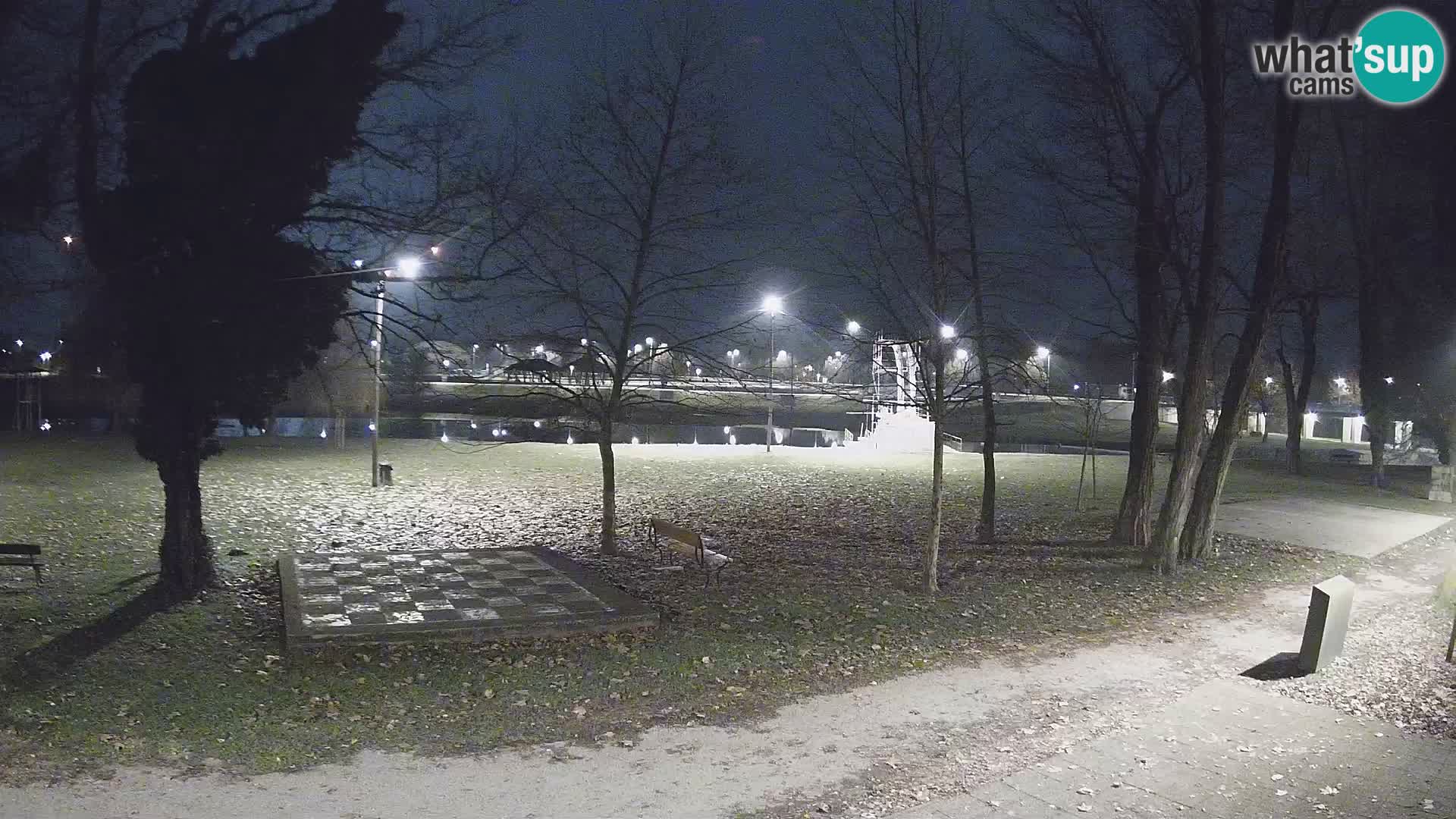 Webcam Karlovac EN DIRECT – Piscine extérieure Foginovo – Korana – Croatie