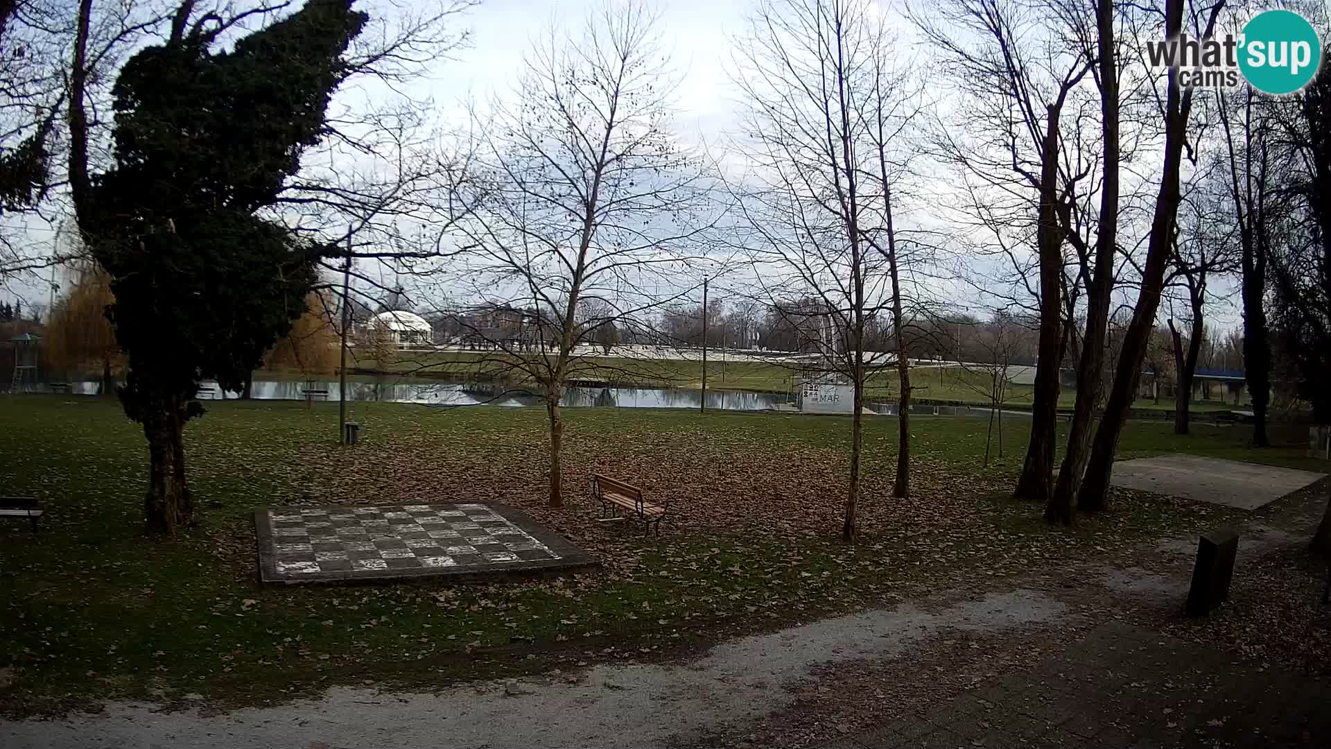 LIVE Karlovac Webcam – Piscina exterior Foginovo – Korana – Croacia