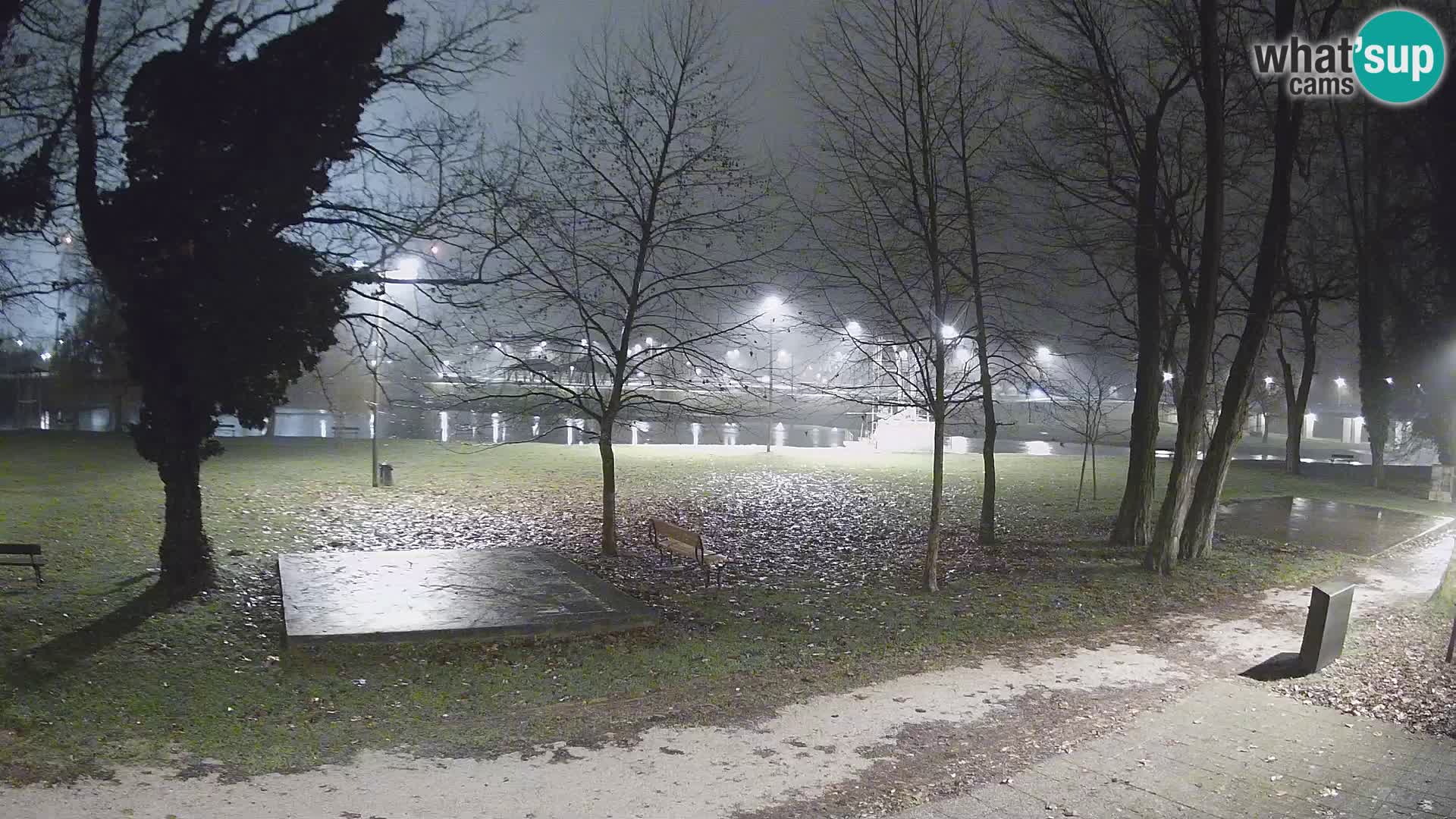 V ŽIVO Spletna kamera Karlovac – mestno kopališče Foginovo – Korana – Hrvaška