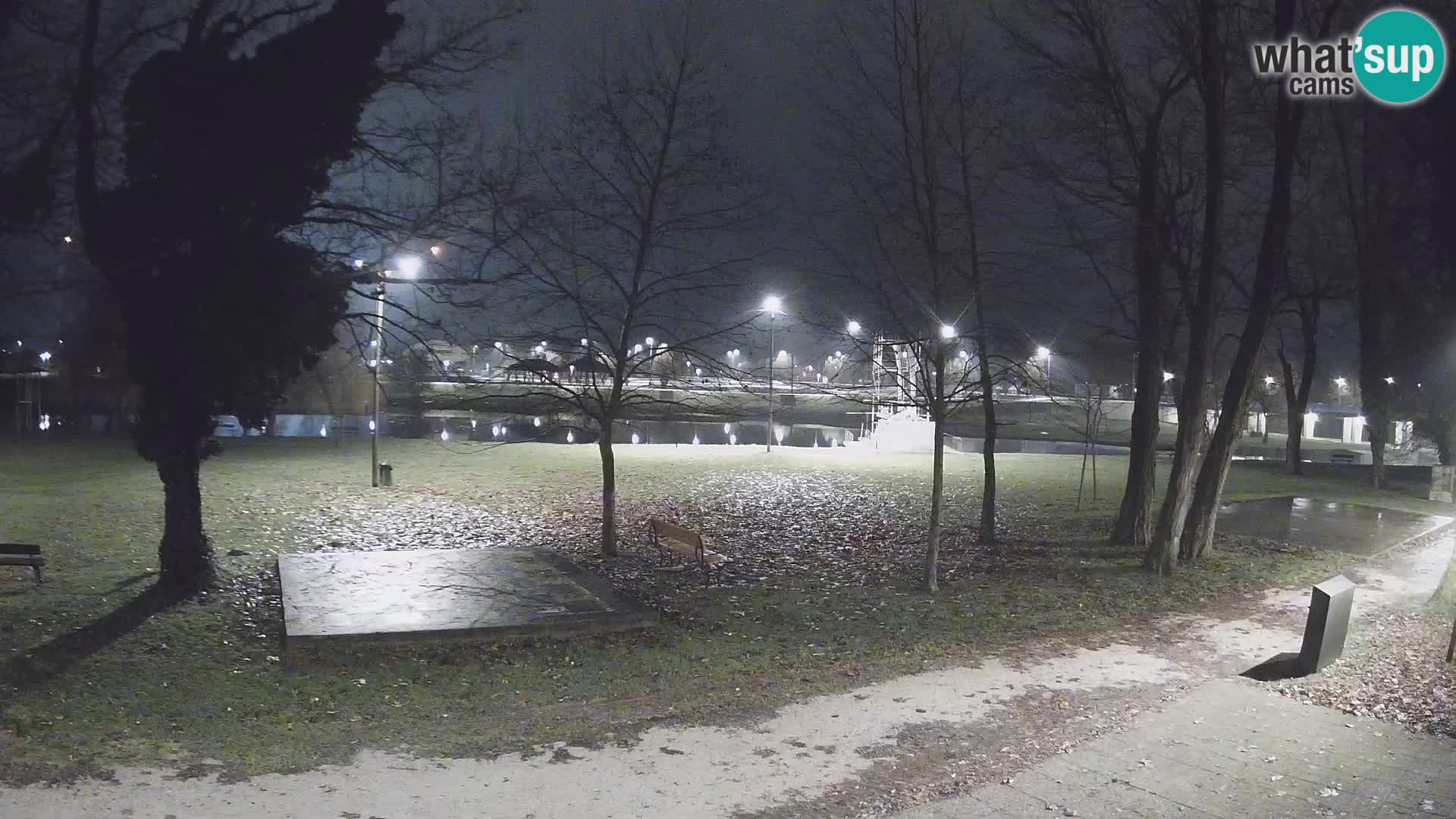 LIVE Karlovac Webcam – Piscina exterior Foginovo – Korana – Croacia