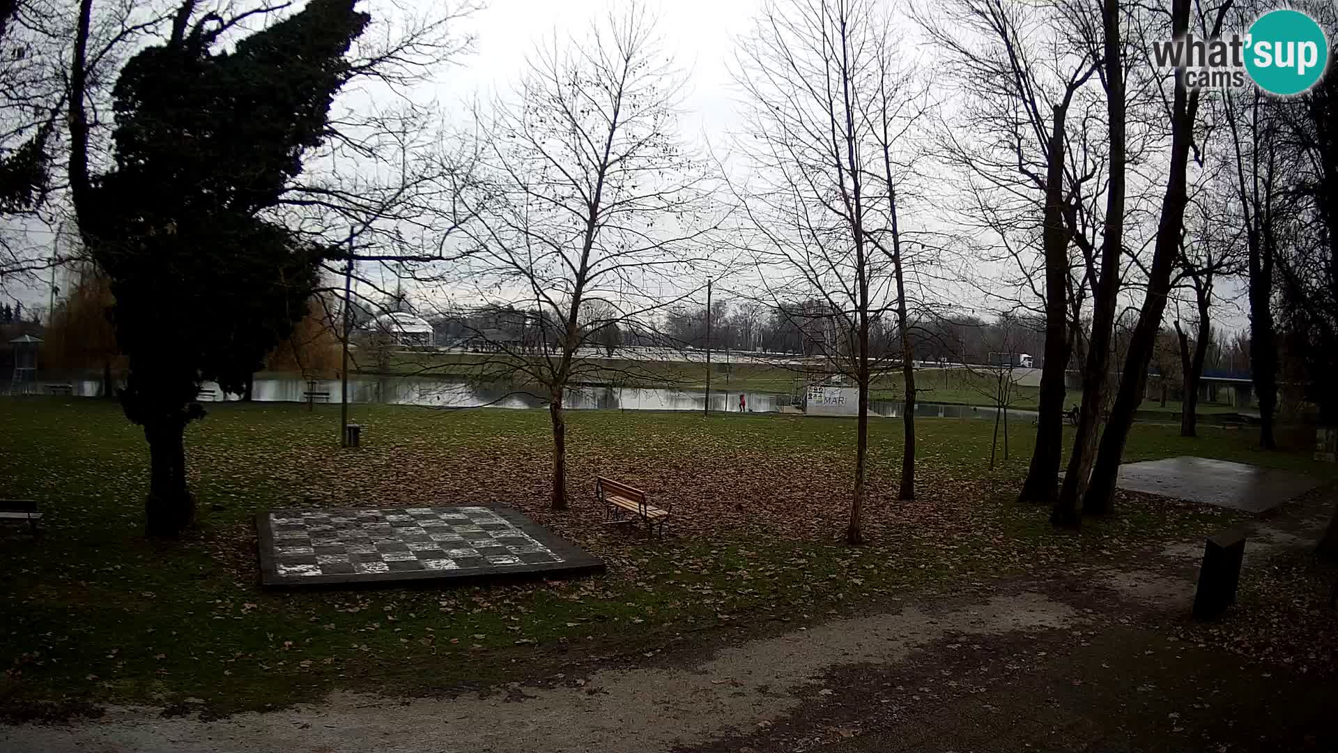 V ŽIVO Spletna kamera Karlovac – mestno kopališče Foginovo – Korana – Hrvaška