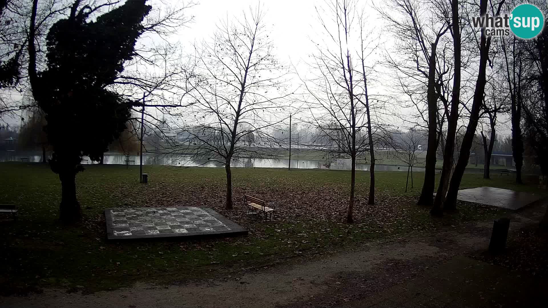 LIVE Karlovac Webcam – Piscina exterior Foginovo – Korana – Croacia