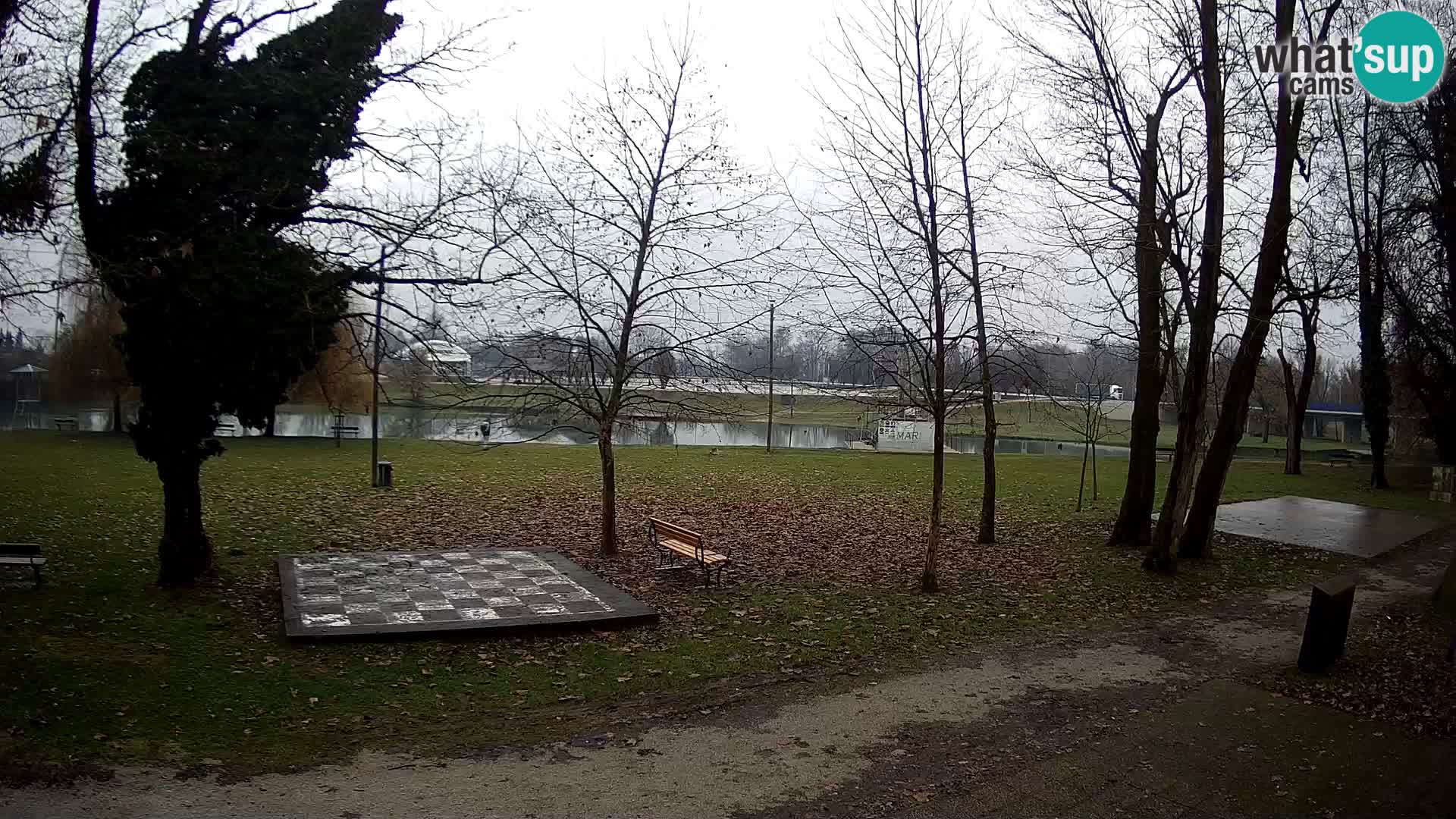 Webcam Karlovac EN DIRECT – Piscine extérieure Foginovo – Korana – Croatie