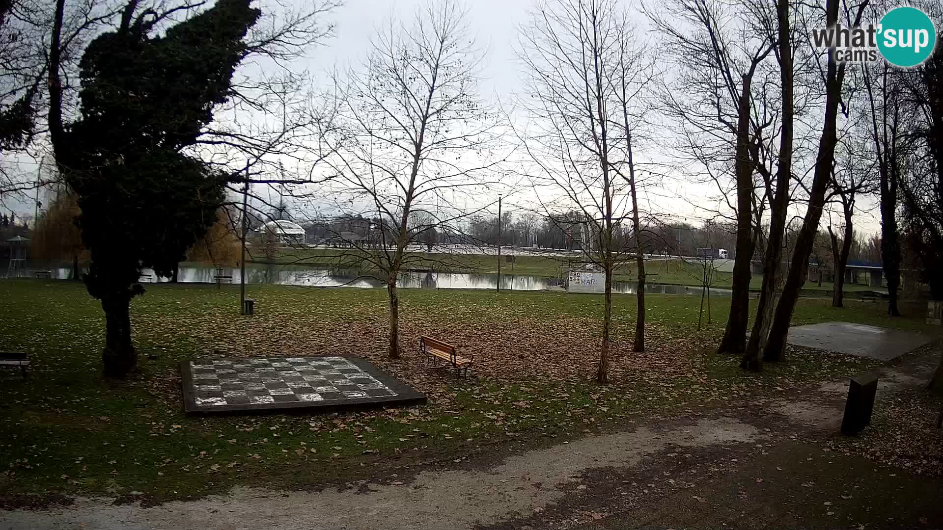 LIVE Karlovac Webcam – Piscina exterior Foginovo – Korana – Croacia