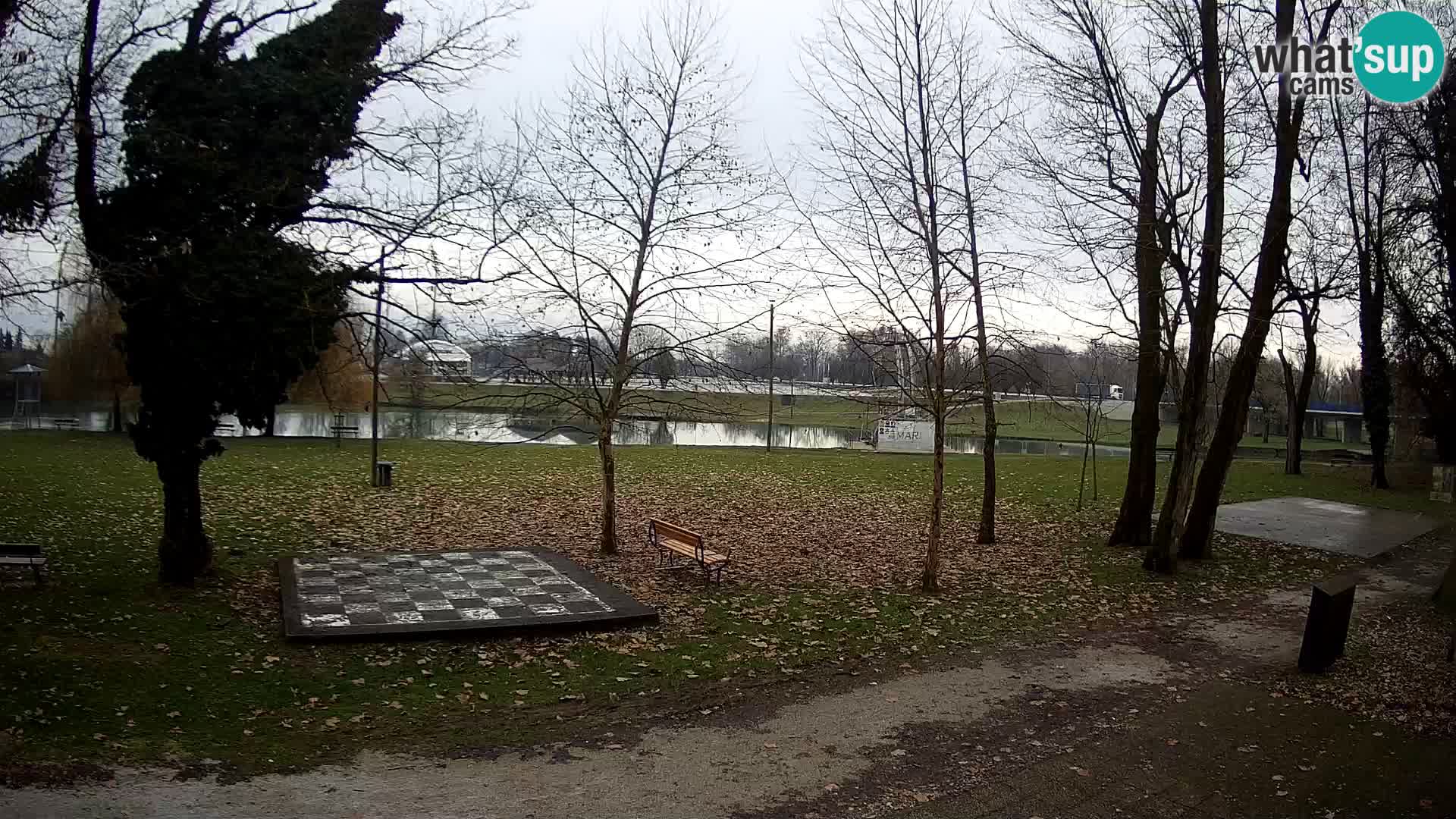 LIVE Karlovac Webcam – Piscina exterior Foginovo – Korana – Croacia