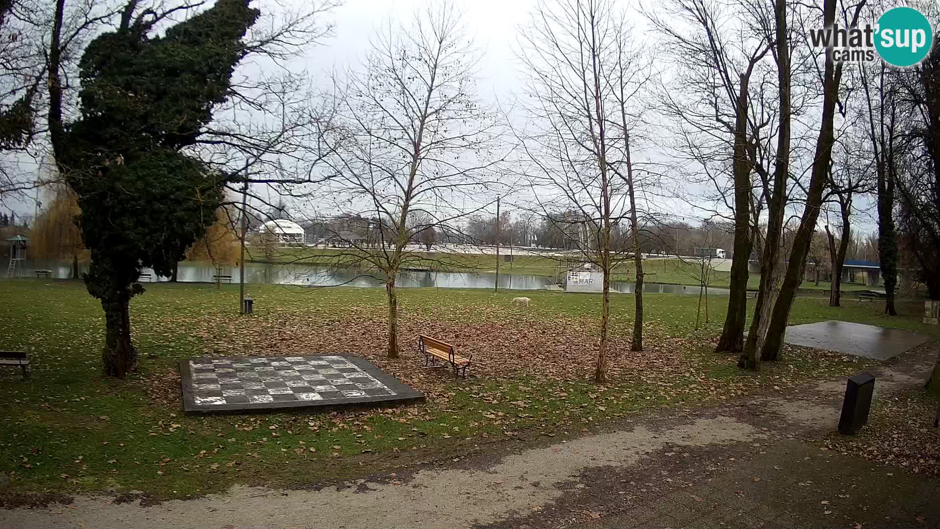 V ŽIVO Spletna kamera Karlovac – mestno kopališče Foginovo – Korana – Hrvaška