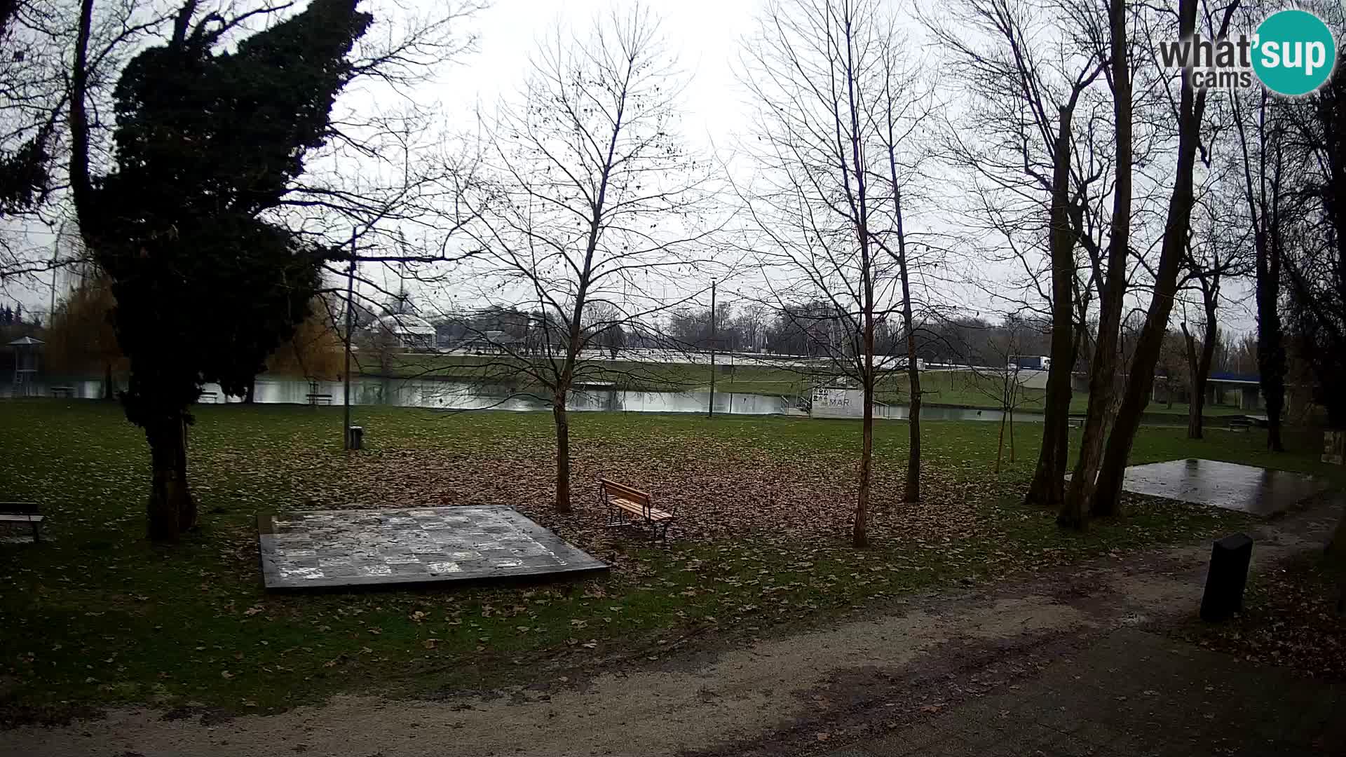 LIVE Karlovac Webcam – Piscina exterior Foginovo – Korana – Croacia