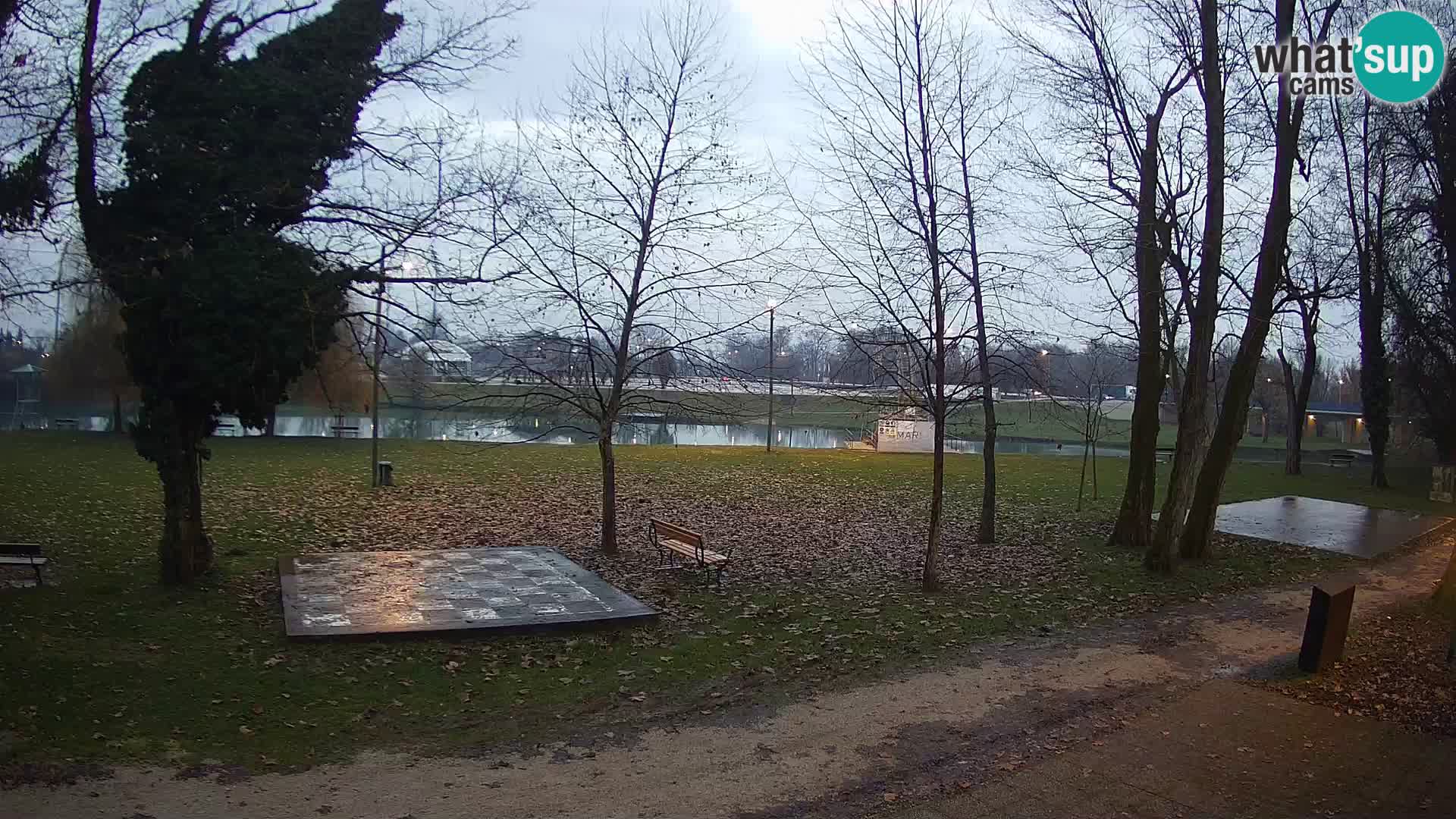 LIVE Karlovac Webcam – Piscina exterior Foginovo – Korana – Croacia