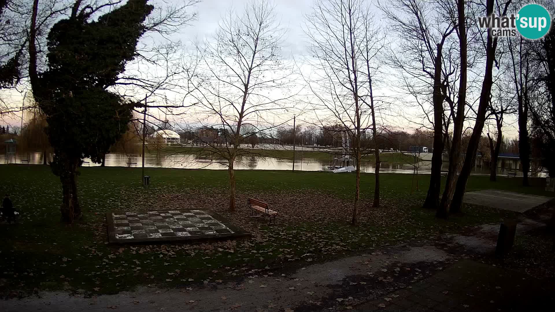 UŽIVO Web kamera Karlovca – Kupalište Foginovo – Korana