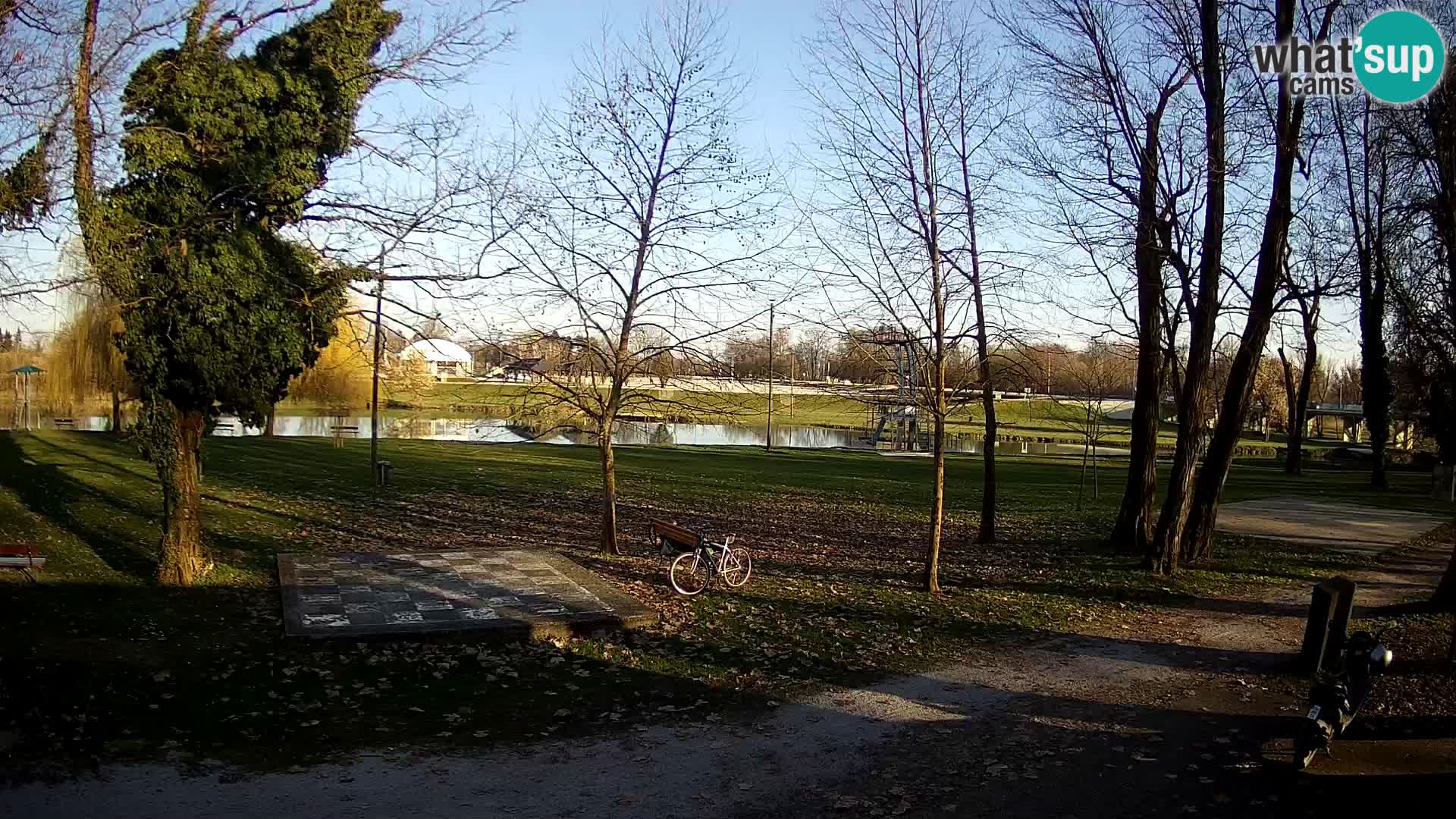 LIVE Karlovac Webcam – Piscina exterior Foginovo – Korana – Croacia