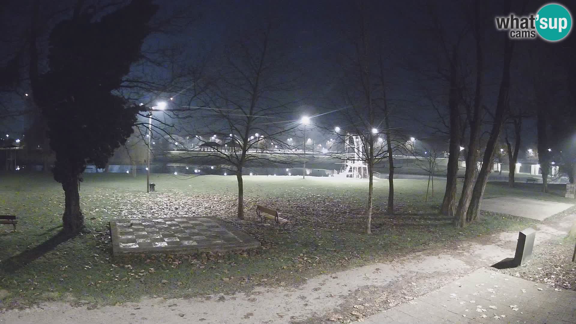 Webcam Karlovac EN DIRECT – Piscine extérieure Foginovo – Korana – Croatie