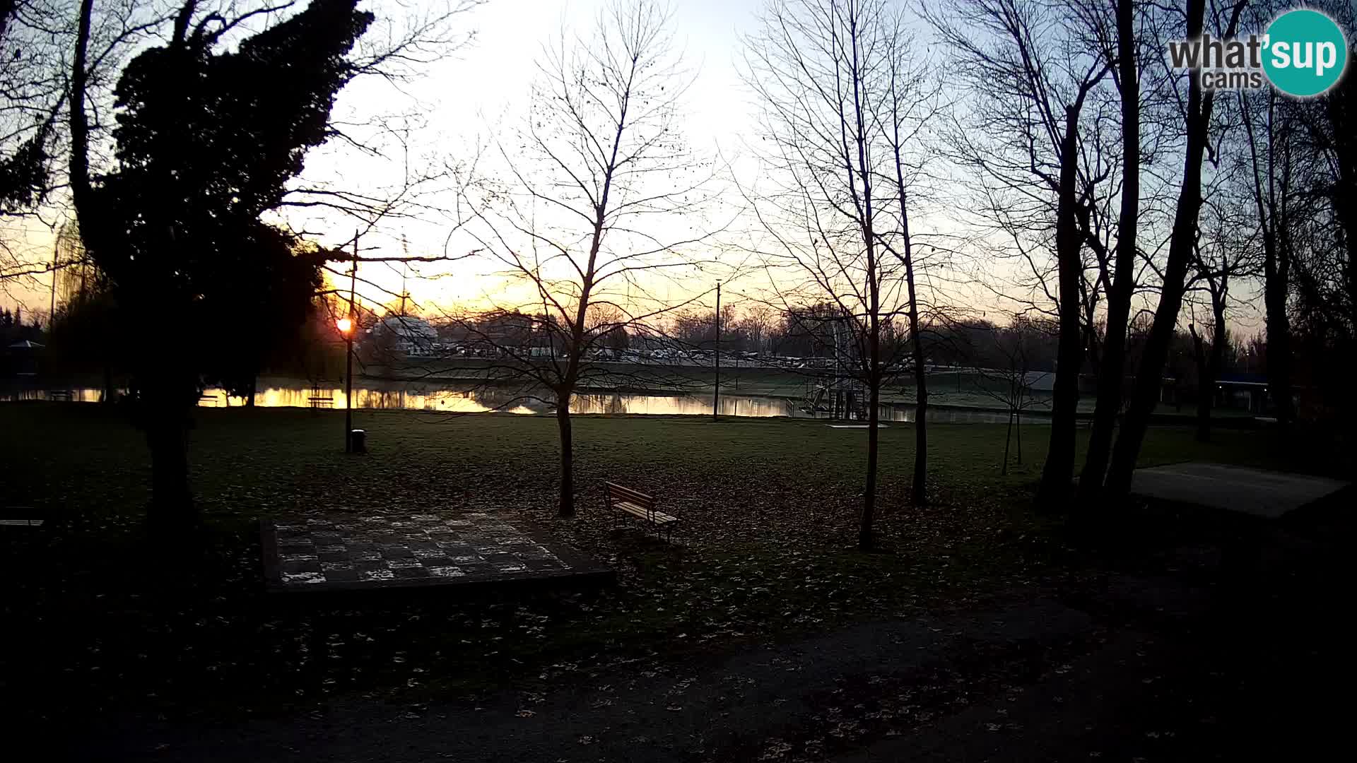 UŽIVO Web kamera Karlovca – Kupalište Foginovo – Korana