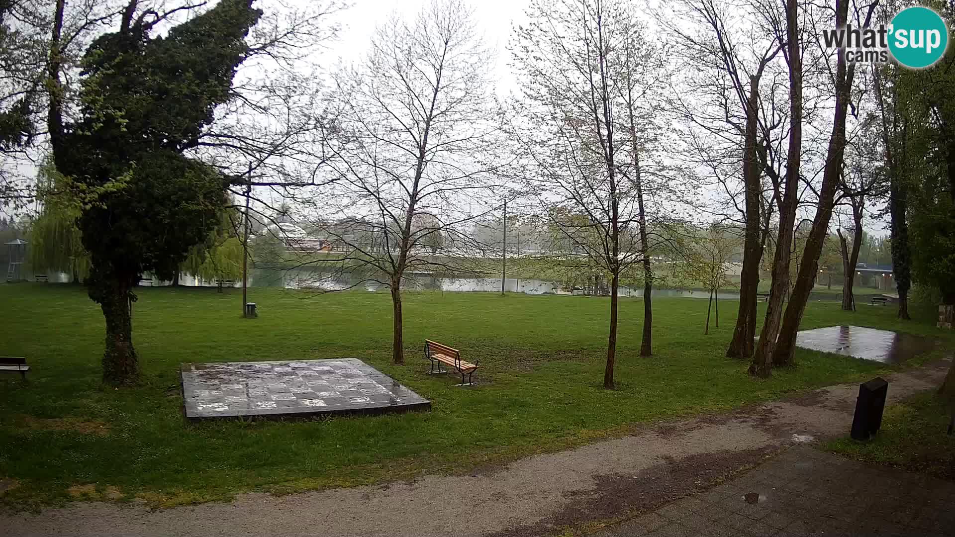 LIVE Karlovac Webcam – Piscina exterior Foginovo – Korana – Croacia