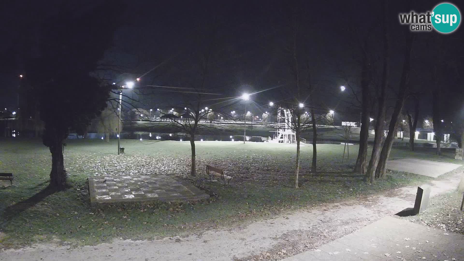 Webcam Karlovac EN DIRECT – Piscine extérieure Foginovo – Korana – Croatie