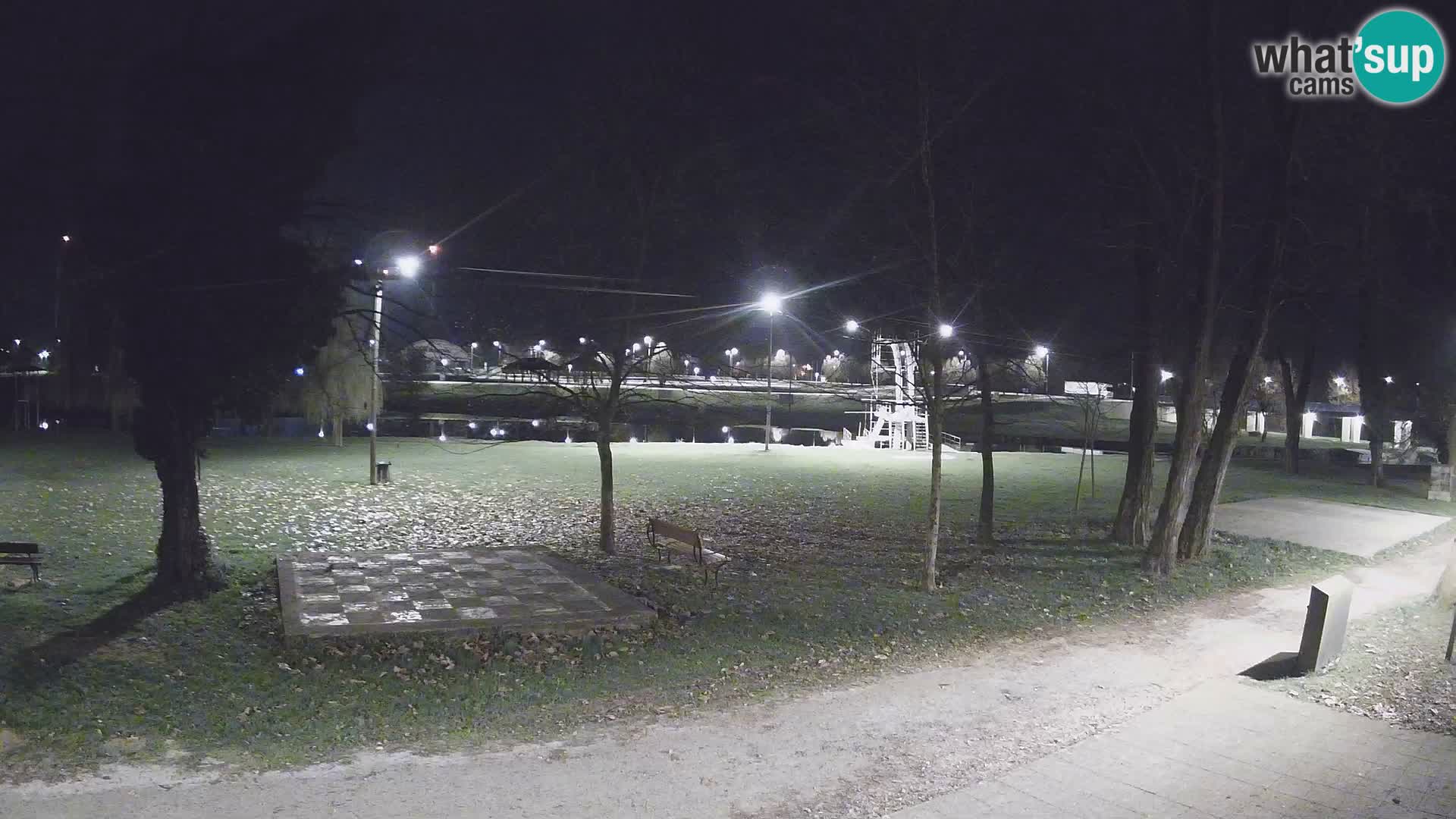 Webcam Karlovac EN DIRECT – Piscine extérieure Foginovo – Korana – Croatie