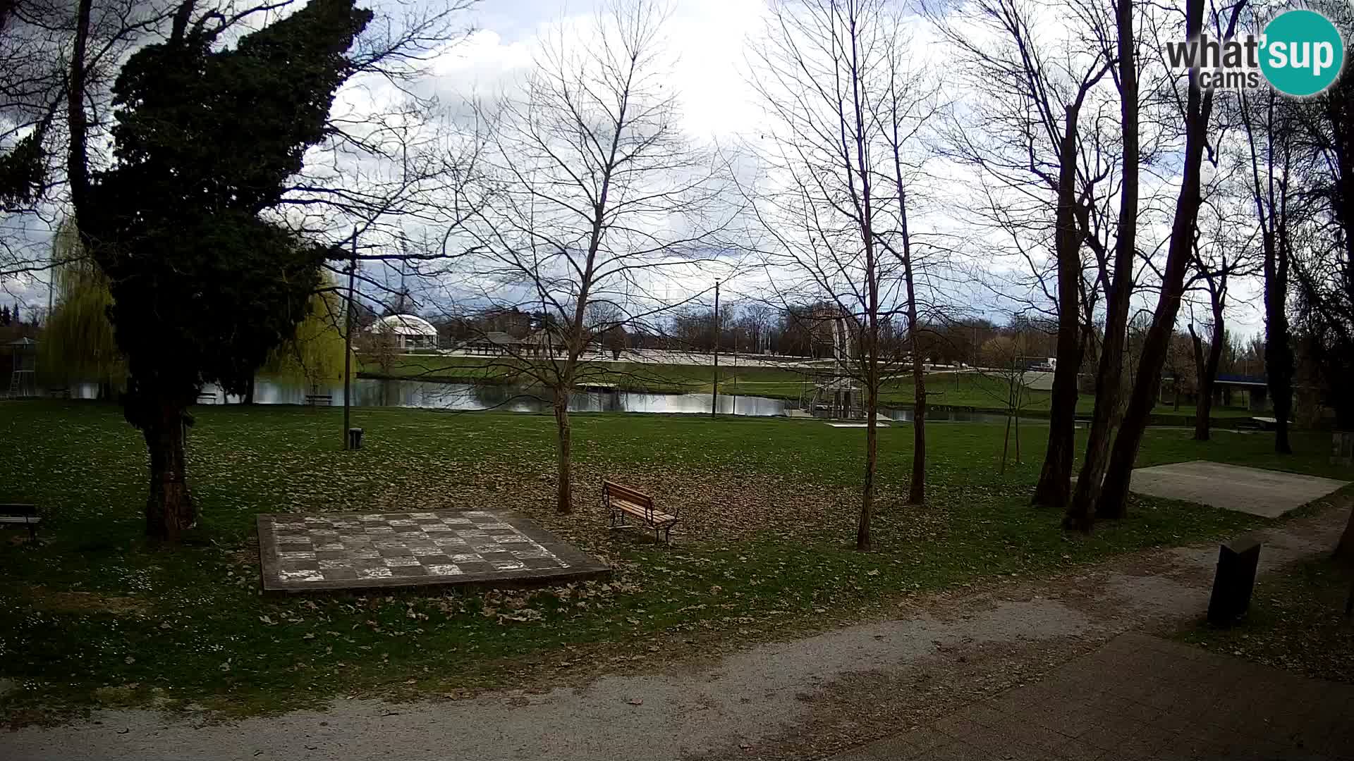 LIVE Karlovac Webcam – Piscina exterior Foginovo – Korana – Croacia