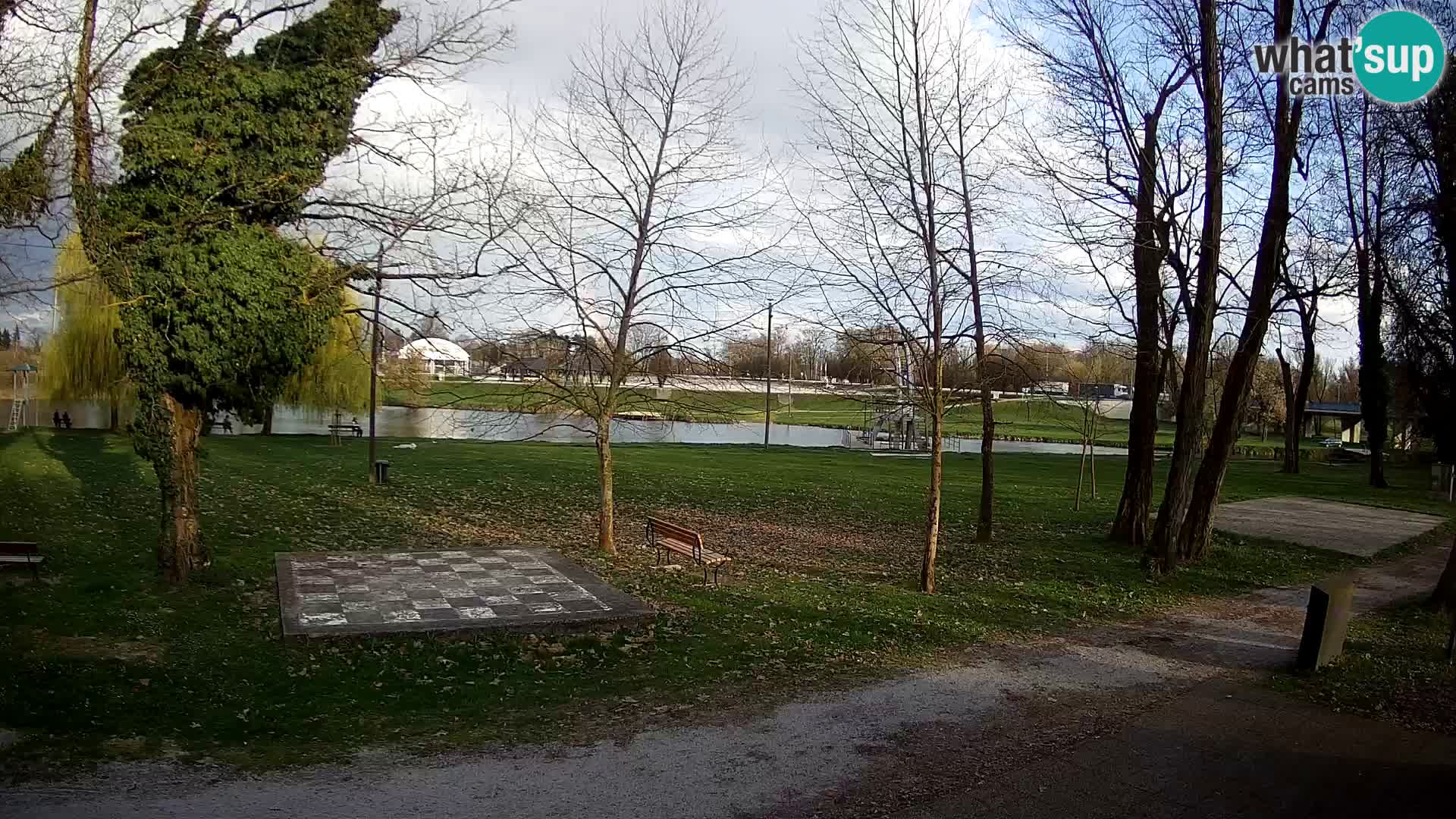 UŽIVO Web kamera Karlovca – Kupalište Foginovo – Korana