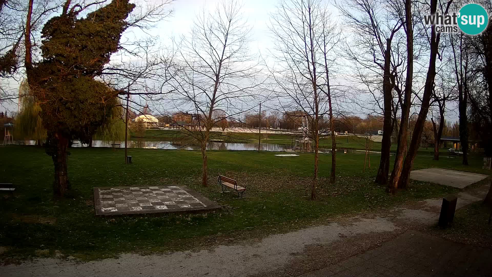 LIVE Karlovac Webcam – Piscina exterior Foginovo – Korana – Croacia