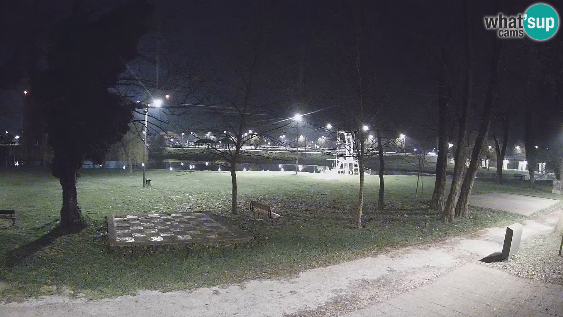 Webcam Karlovac EN DIRECT – Piscine extérieure Foginovo – Korana – Croatie