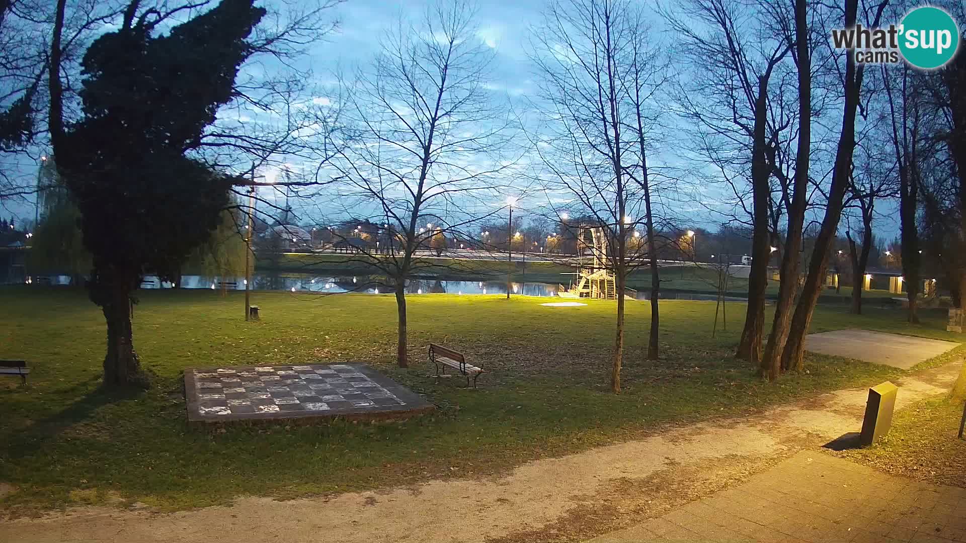 Webcam Karlovac EN DIRECT – Piscine extérieure Foginovo – Korana – Croatie