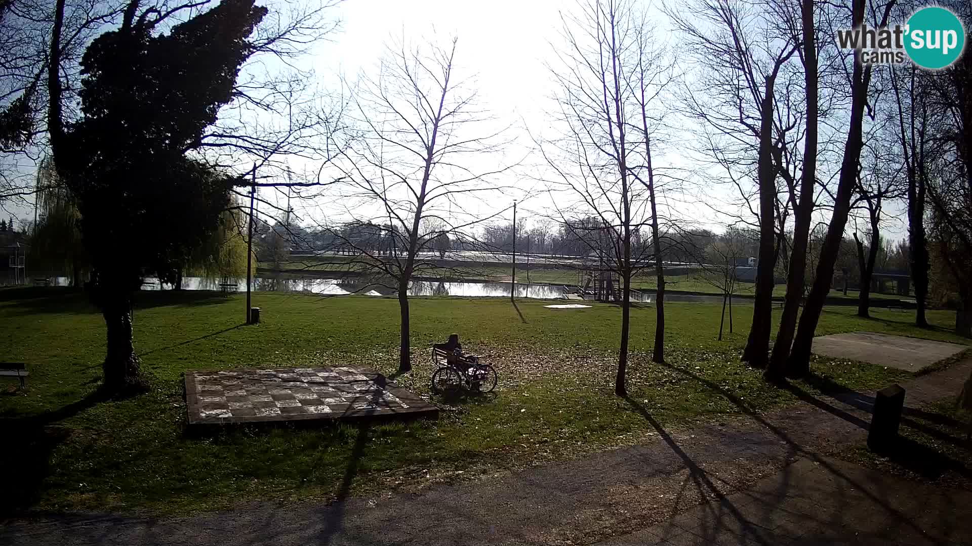 Webcam Karlovac EN DIRECT – Piscine extérieure Foginovo – Korana – Croatie