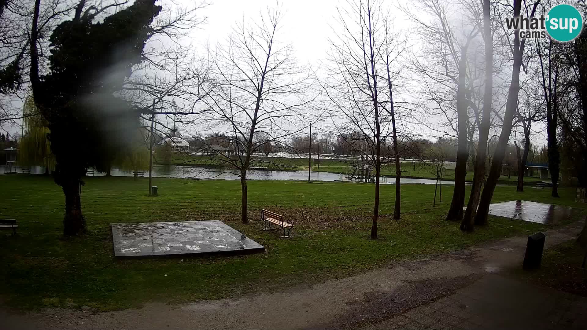 LIVE Karlovac Webcam – Piscina exterior Foginovo – Korana – Croacia