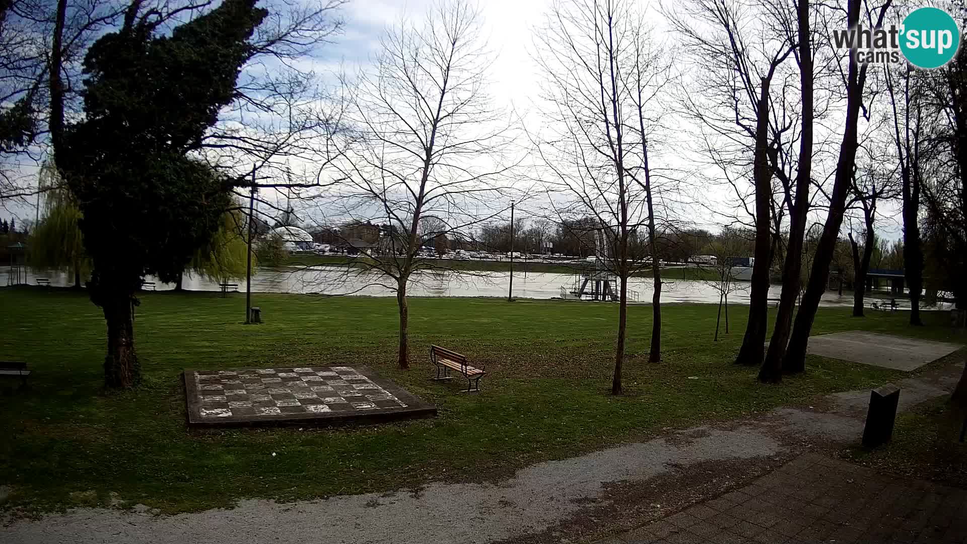 UŽIVO Web kamera Karlovca – Kupalište Foginovo – Korana