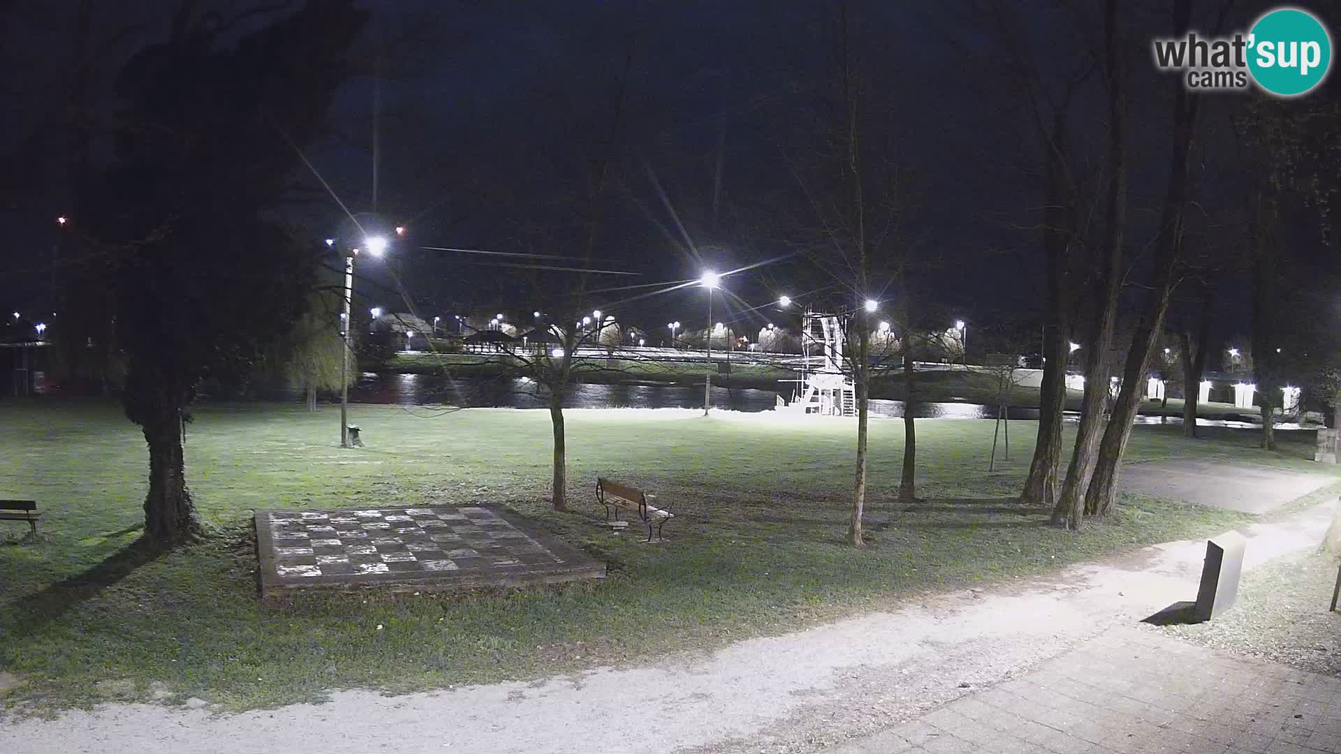 Webcam Karlovac EN DIRECT – Piscine extérieure Foginovo – Korana – Croatie