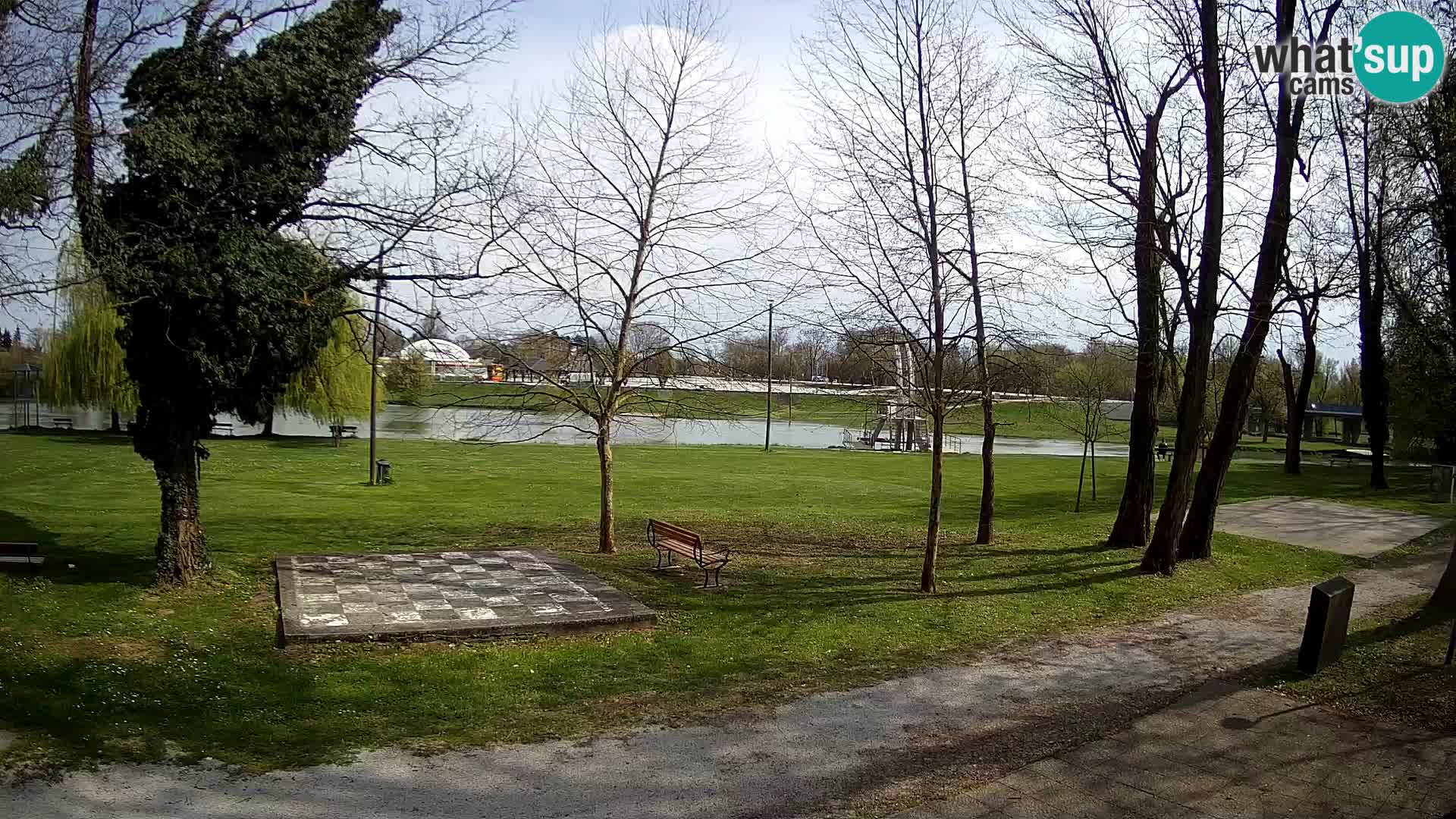 UŽIVO Web kamera Karlovca – Kupalište Foginovo – Korana