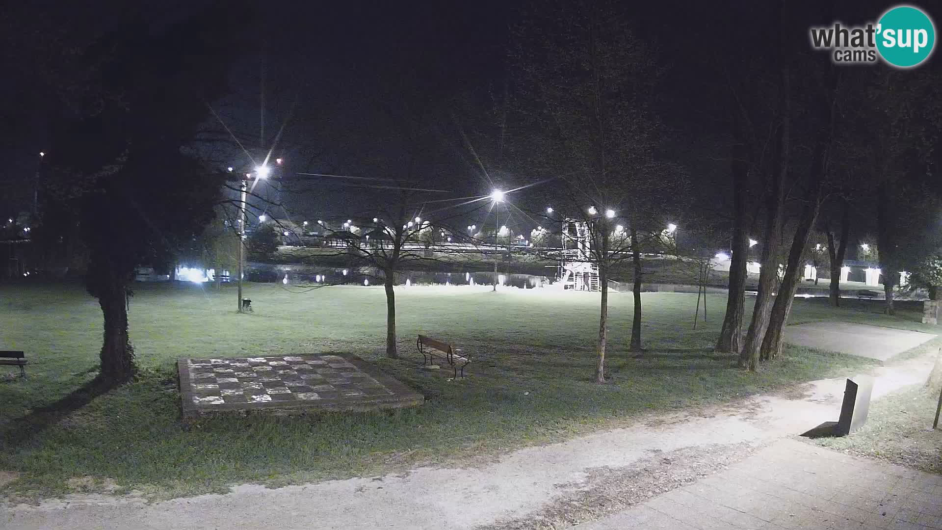 V ŽIVO Spletna kamera Karlovac – mestno kopališče Foginovo – Korana – Hrvaška