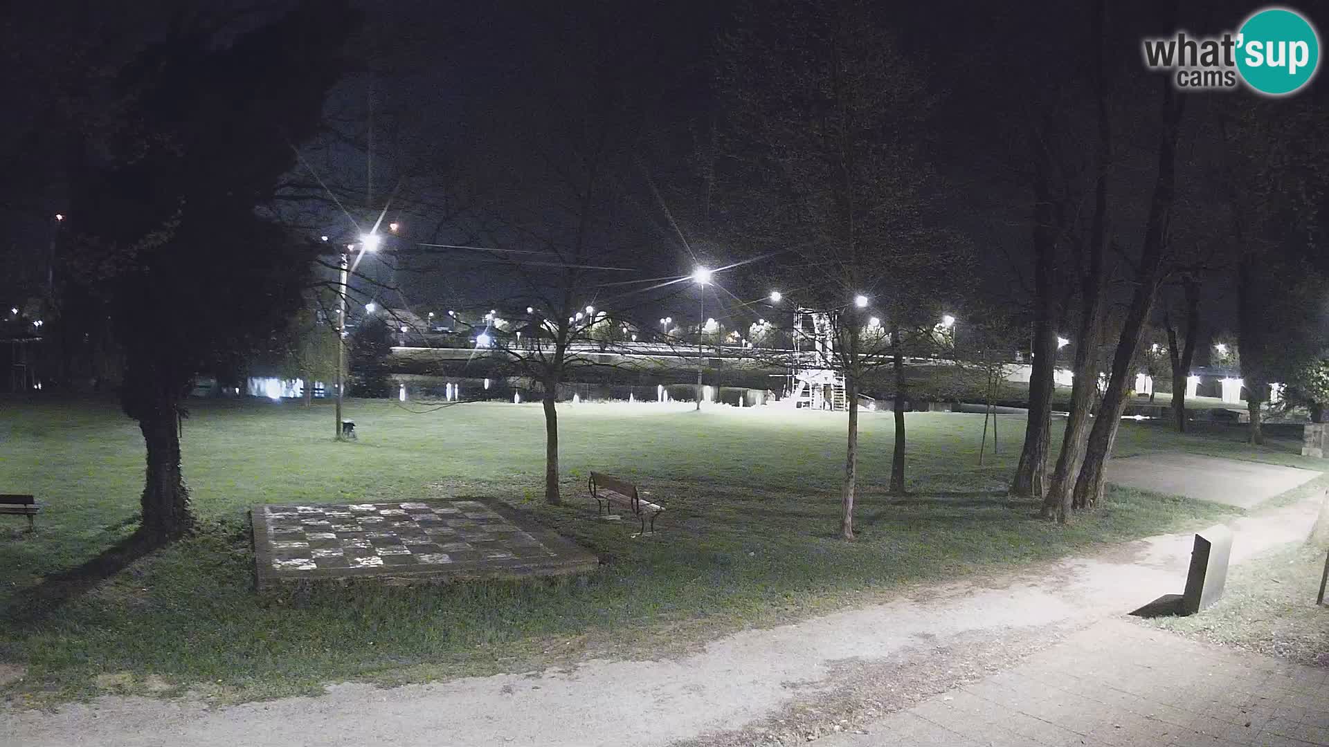 V ŽIVO Spletna kamera Karlovac – mestno kopališče Foginovo – Korana – Hrvaška