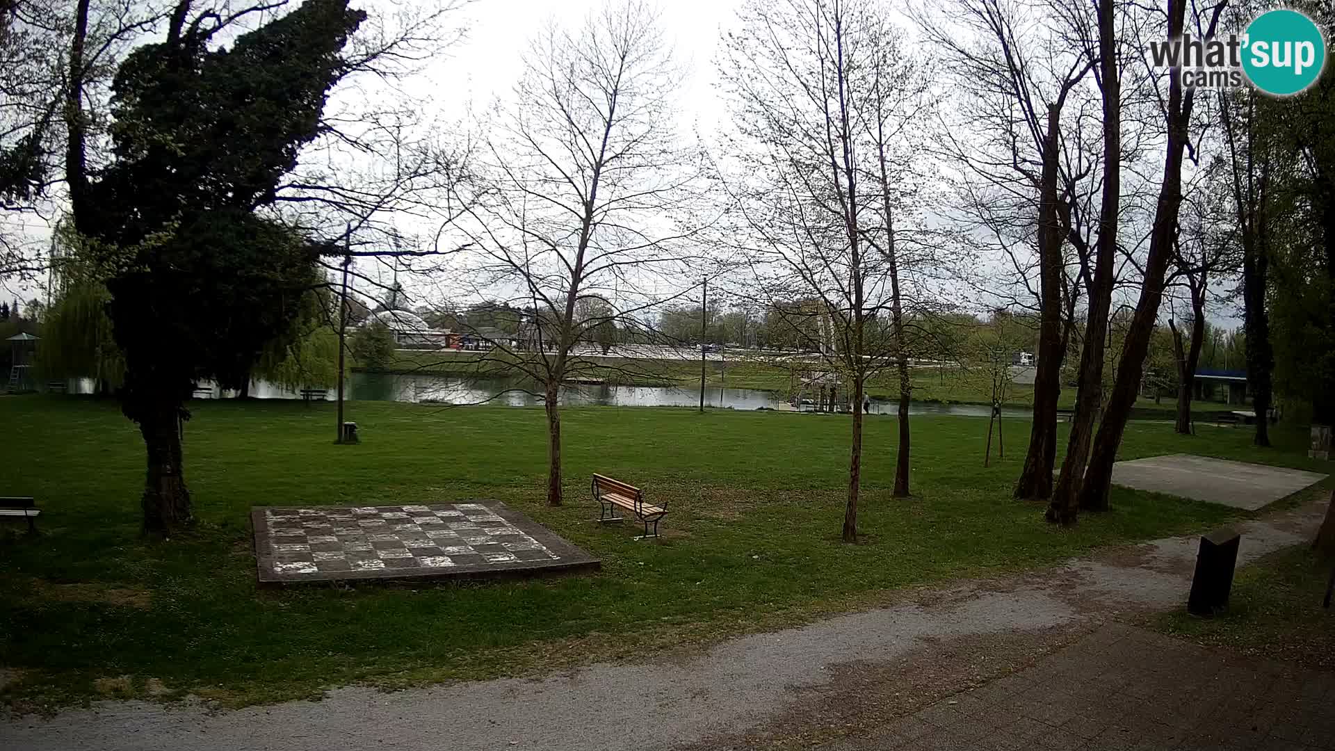 Webcam Karlovac EN DIRECT – Piscine extérieure Foginovo – Korana – Croatie