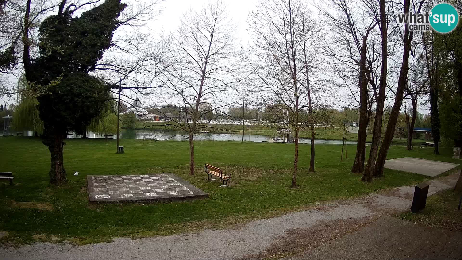 Webcam Karlovac EN DIRECT – Piscine extérieure Foginovo – Korana – Croatie