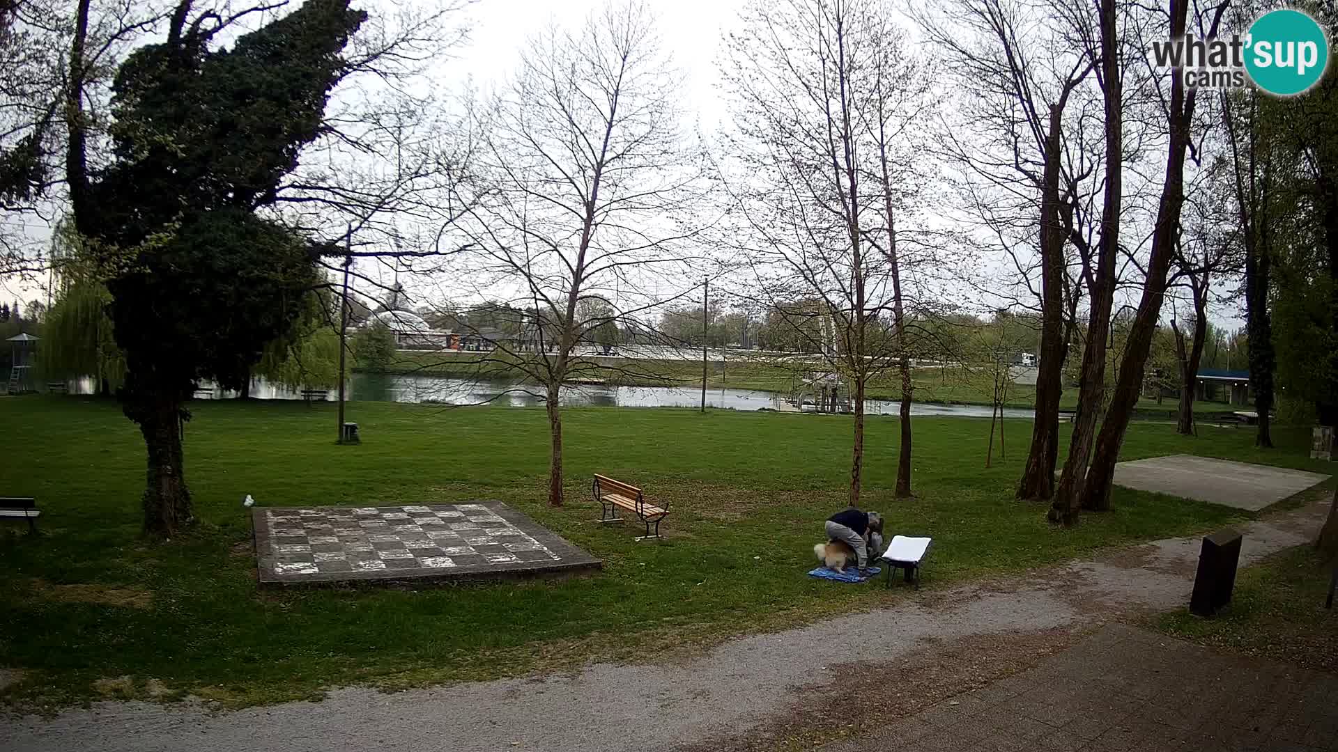 V ŽIVO Spletna kamera Karlovac – mestno kopališče Foginovo – Korana – Hrvaška