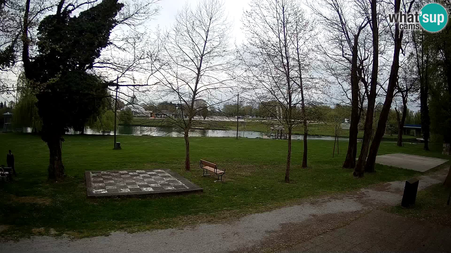 LIVE Karlovac Webcam – Piscina exterior Foginovo – Korana – Croacia