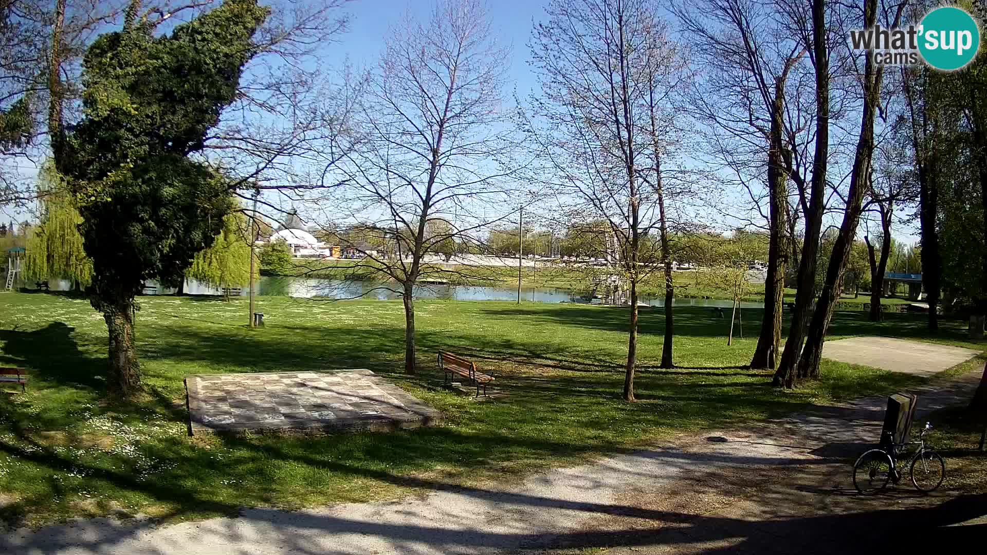 V ŽIVO Spletna kamera Karlovac – mestno kopališče Foginovo – Korana – Hrvaška