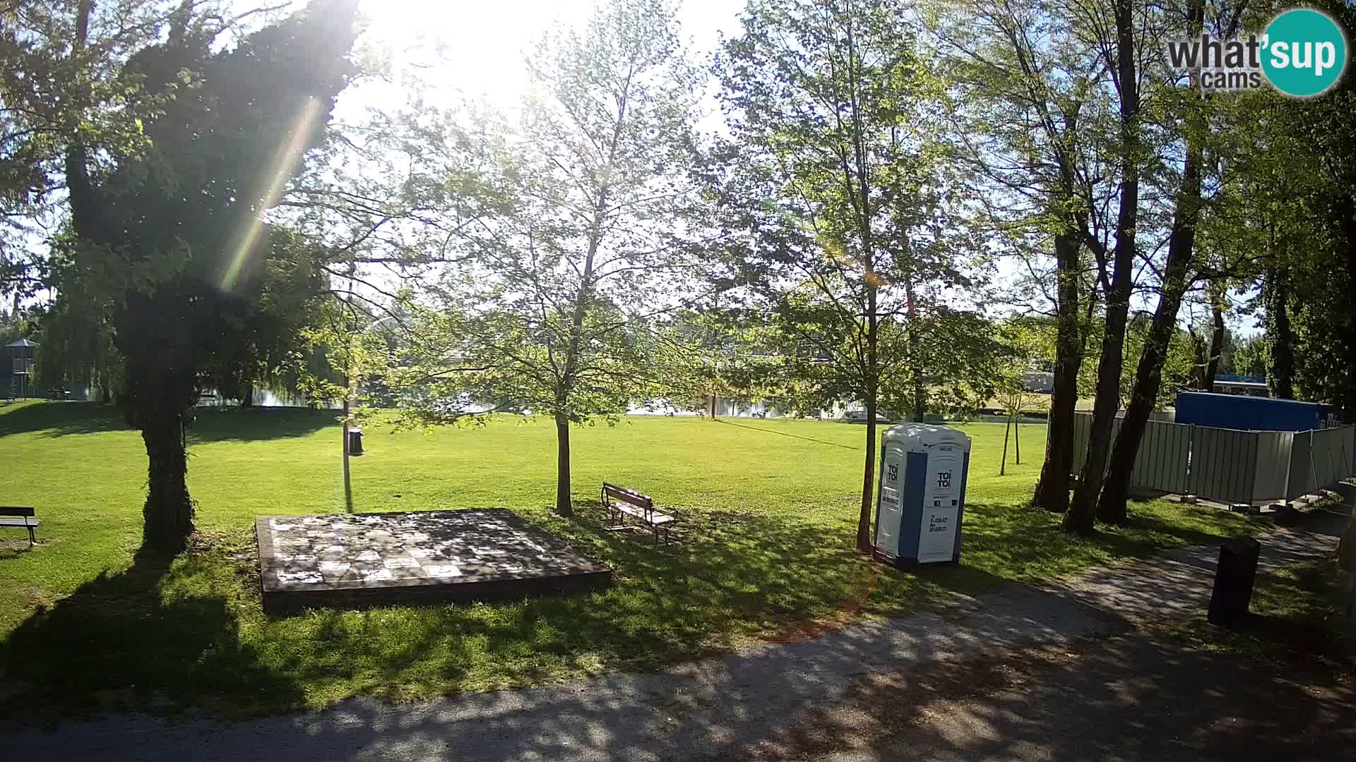 LIVE Karlovac Webcam – Piscina exterior Foginovo – Korana – Croacia